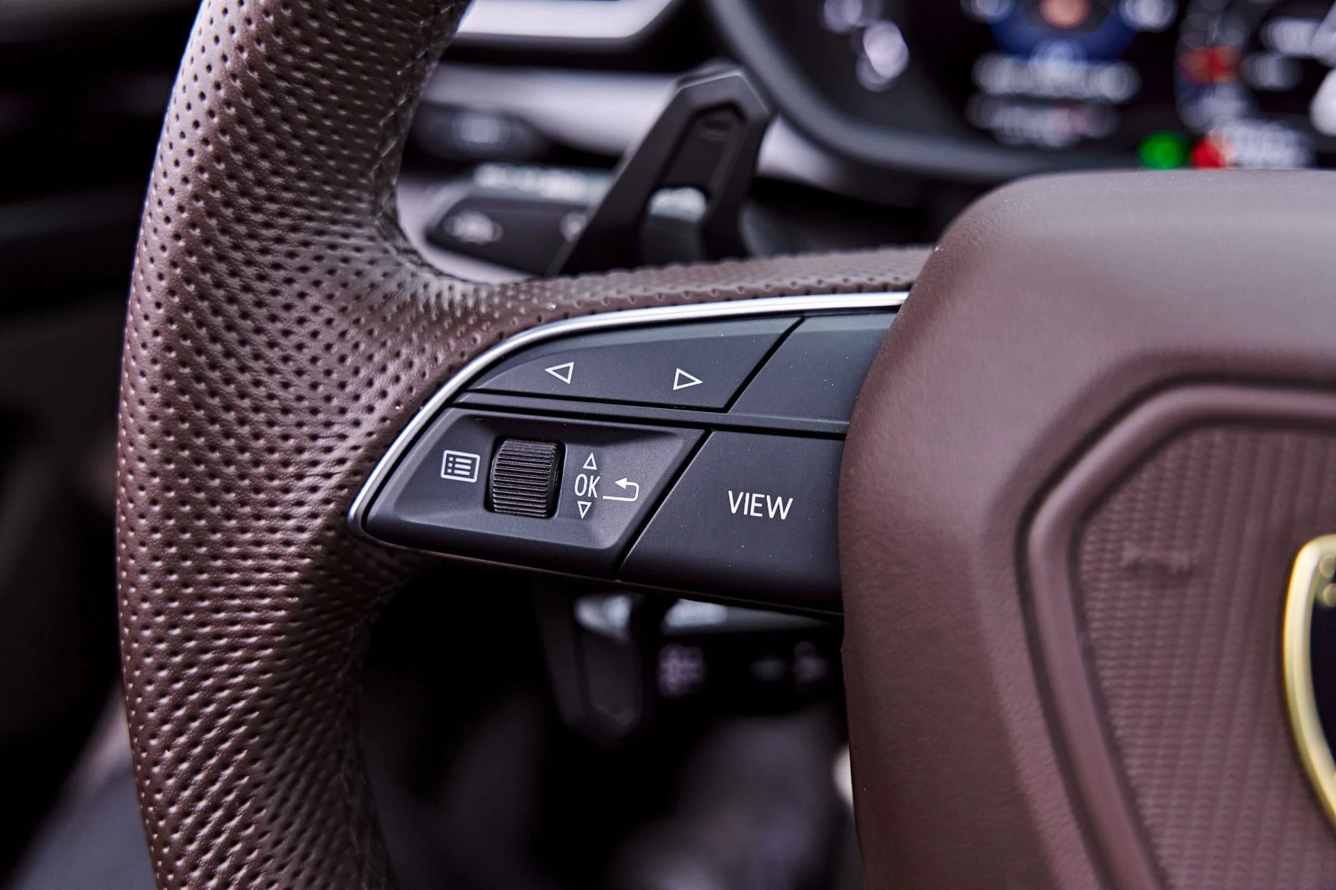 mph072_2743120629_Used_2023_Lamborghini_Urus_S_1783037049_7b84457c75