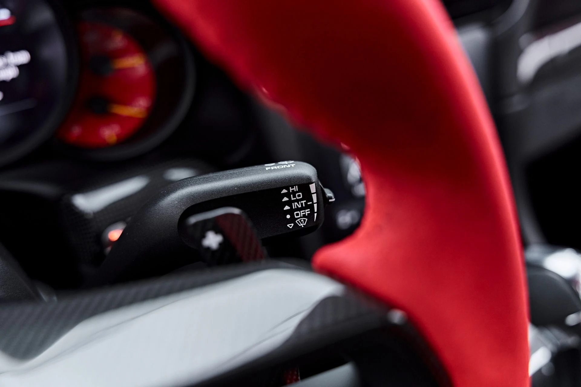 mph072_2770547094_Used_2019_Porsche_911_GT_2_RS_1788559307_3e64ae99e5