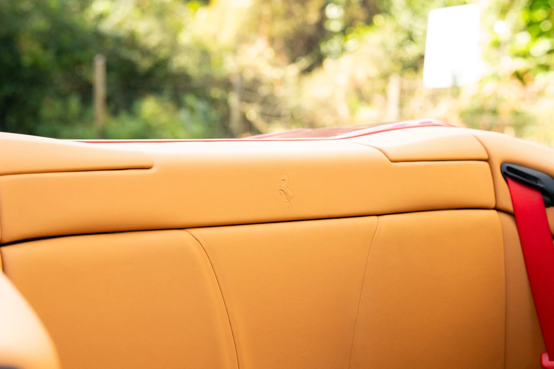 mph072_2840095321_Used_2023_Ferrari_Portofino_M_1770869852_fceec47df2