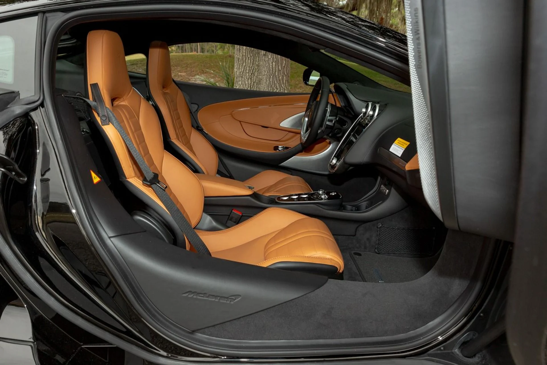 mph072_2949575662_Used_2025_Mc_Laren_GTS_d3882500f6