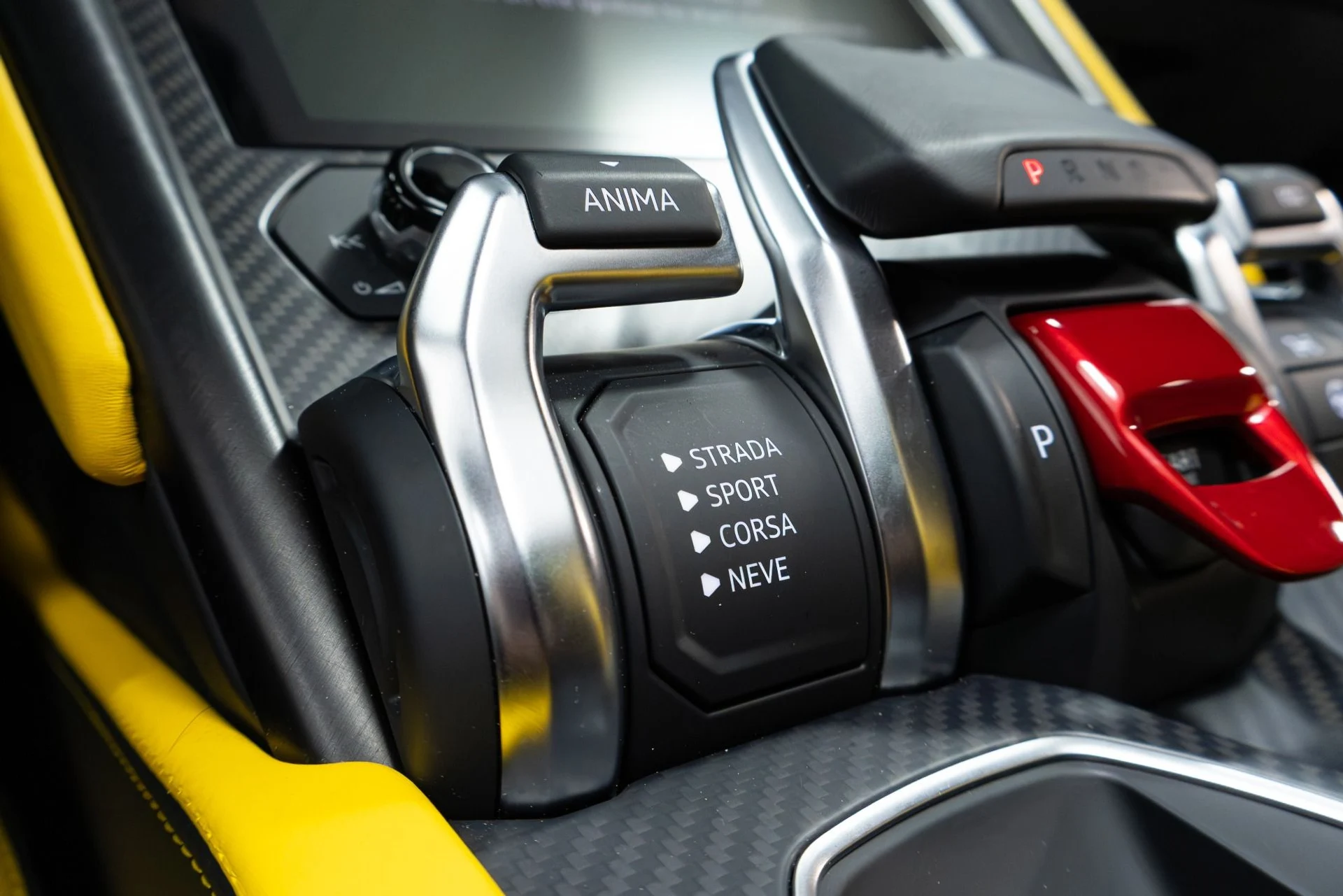 mph072_297980475_Used_2022_Lamborghini_Urus_Graphite_Capsule_1775757245_3b5bca9be8