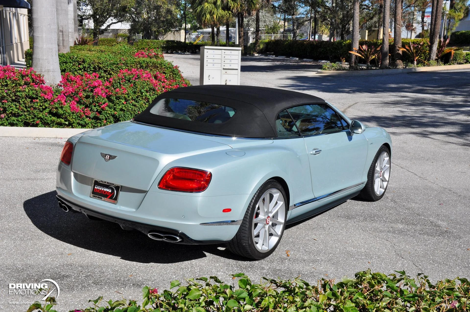 mph072_3014942095_886_p73_l_df1643a46d