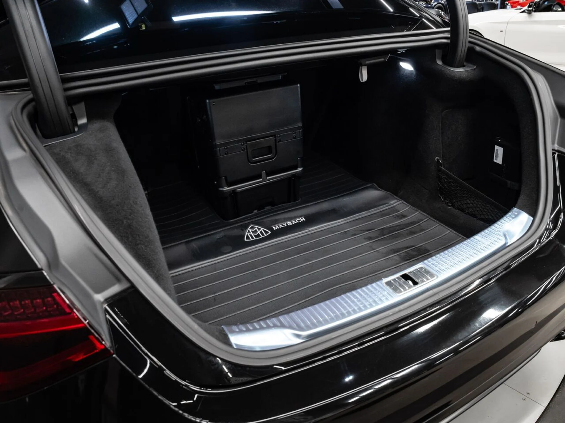 mph072_3021527230_mercedes_benz_s_class_2023_02e18d6507