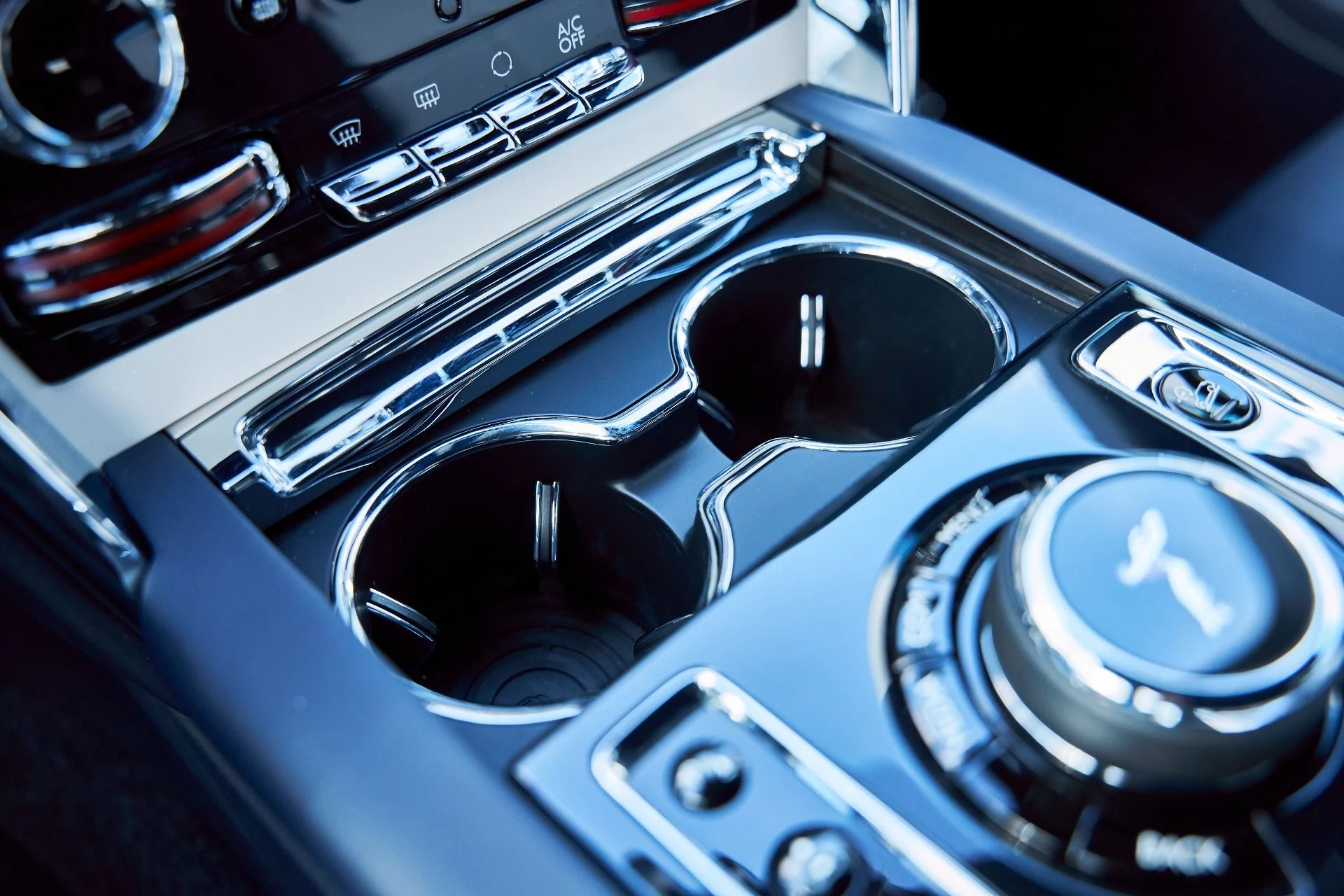 mph072_3046090839_Used_2022_Rolls_Royce_Cullinan_Base_1767400167_e5953e2e90