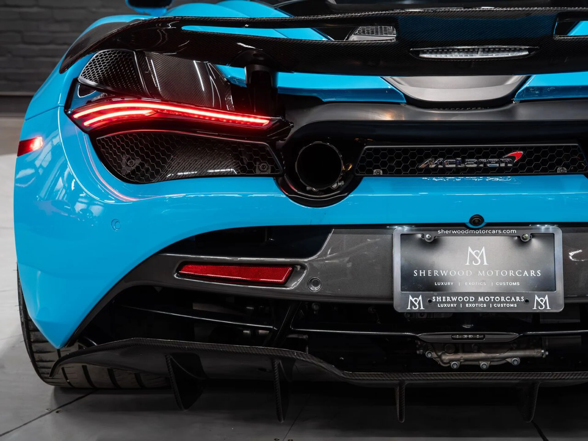 mph072_3053638839_mclaren_720s_2018_1a2f37bdf9