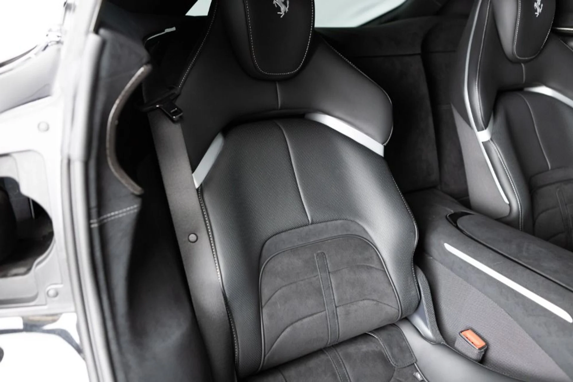 mph072_3065285490_Used_2025_Ferrari_Purosangue_5a20625edc