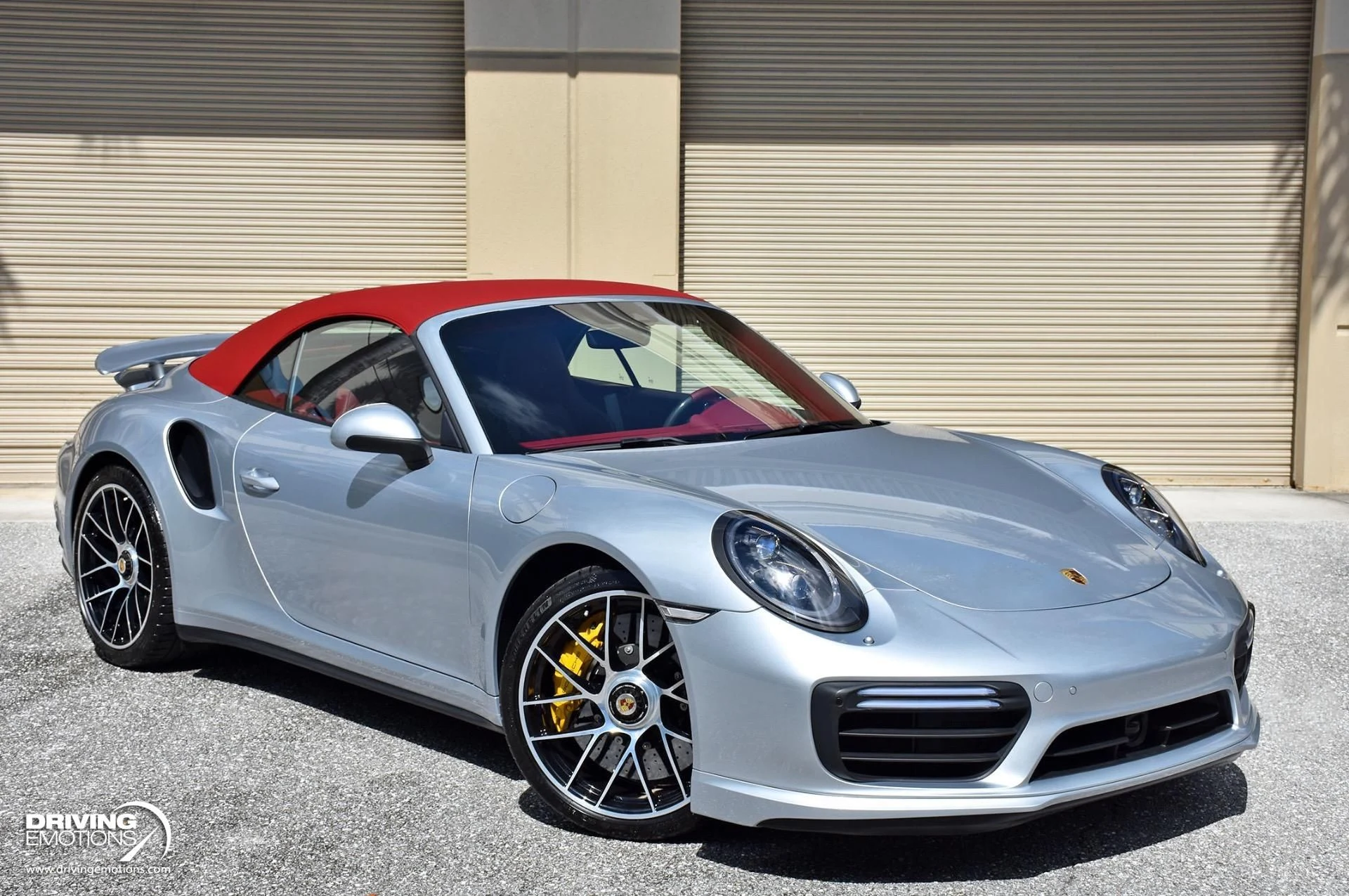 mph072_3066887710_866_p73_l_5a3efdd433