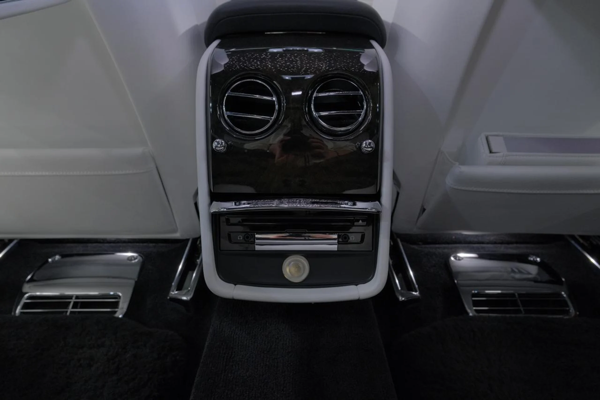 mph072_3082524891_d501ae40518b92bb7921669a738c700b_a6ae8a8bfa