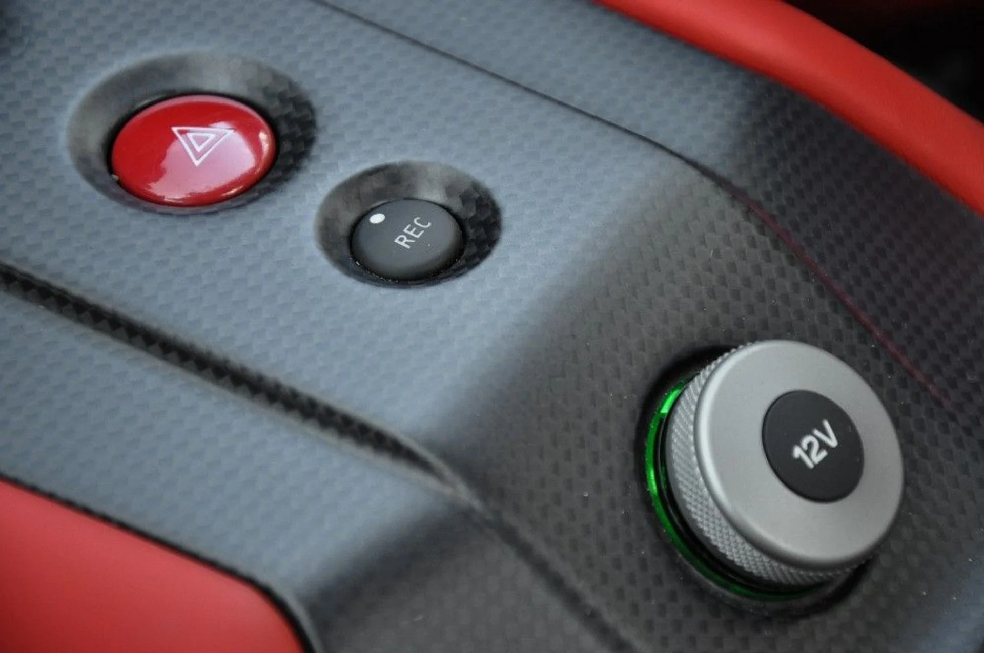 mph072_3092830466_81_p73_l_7f7a0f7272