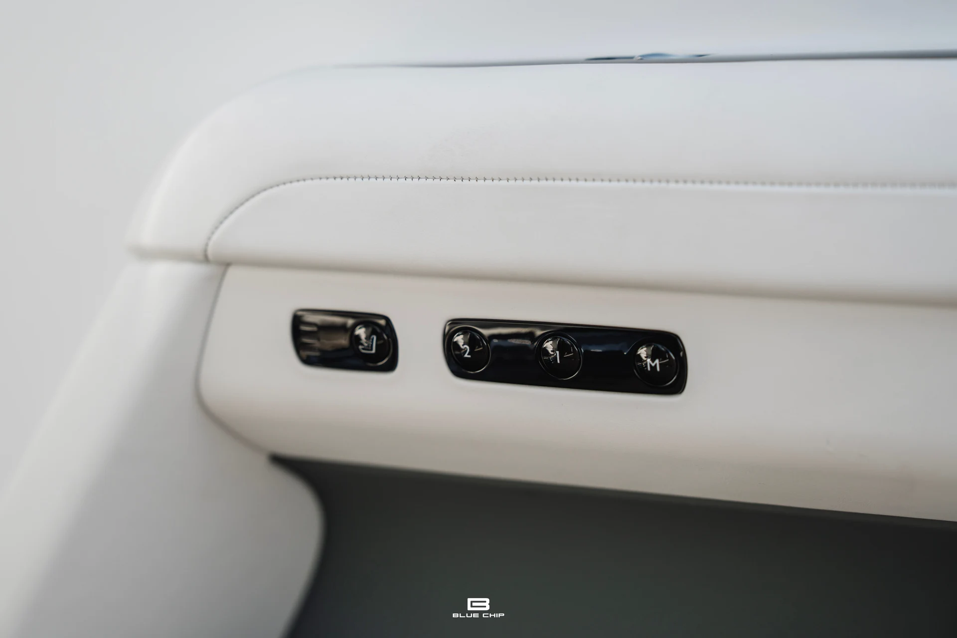 mph072_3124281188_688b812a27c9e9e86b59b9a0_DSC_09560_200407e836