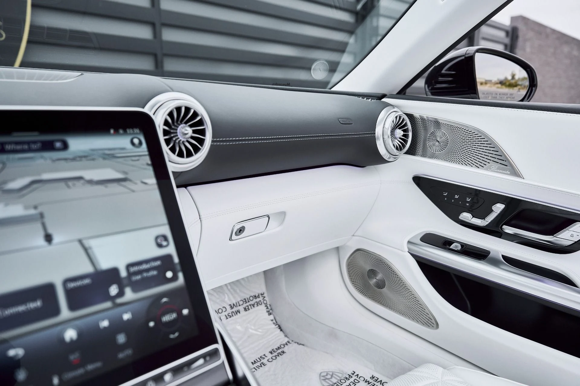 mph072_3138673855_Used_2026_Mercedes_Benz_SL_Class_Maybach_SL_680_1767218185_2a501392a4