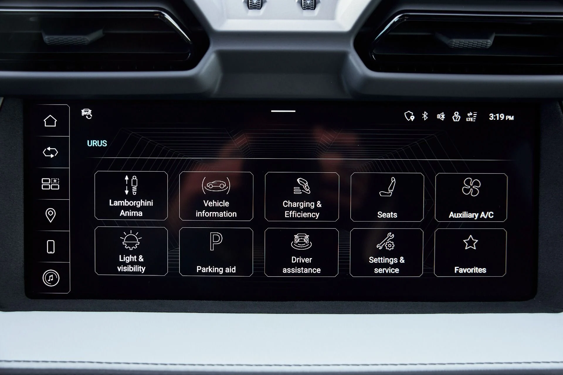 mph072_3142230226_Used_2025_Lamborghini_Urus_SE_1767720923_4ea6d84d8f