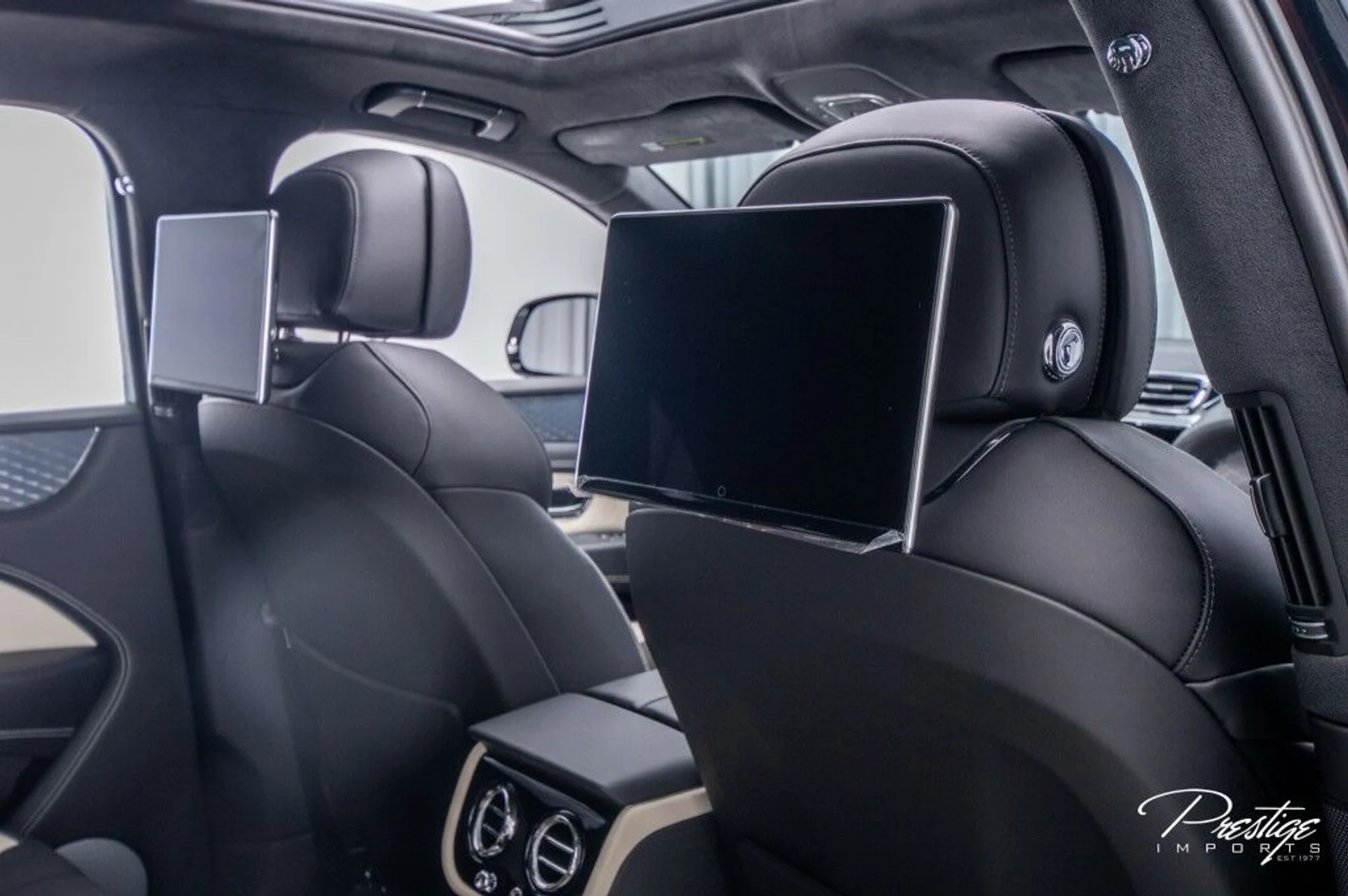 mph072_3188350121_18b06e81902947b2f28b3f4578d715ac_c18be07938