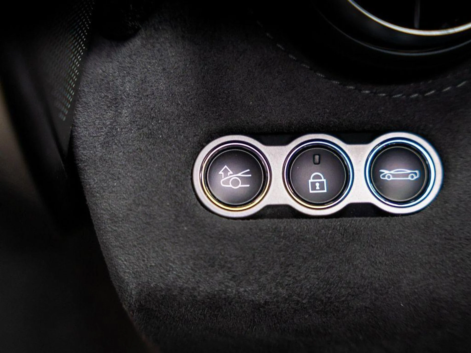 mph072_3308376842_MV_Ia3_Lyoj_K5_Vt_Lr68_T_Ex_JP_07k_I_82ab19486f