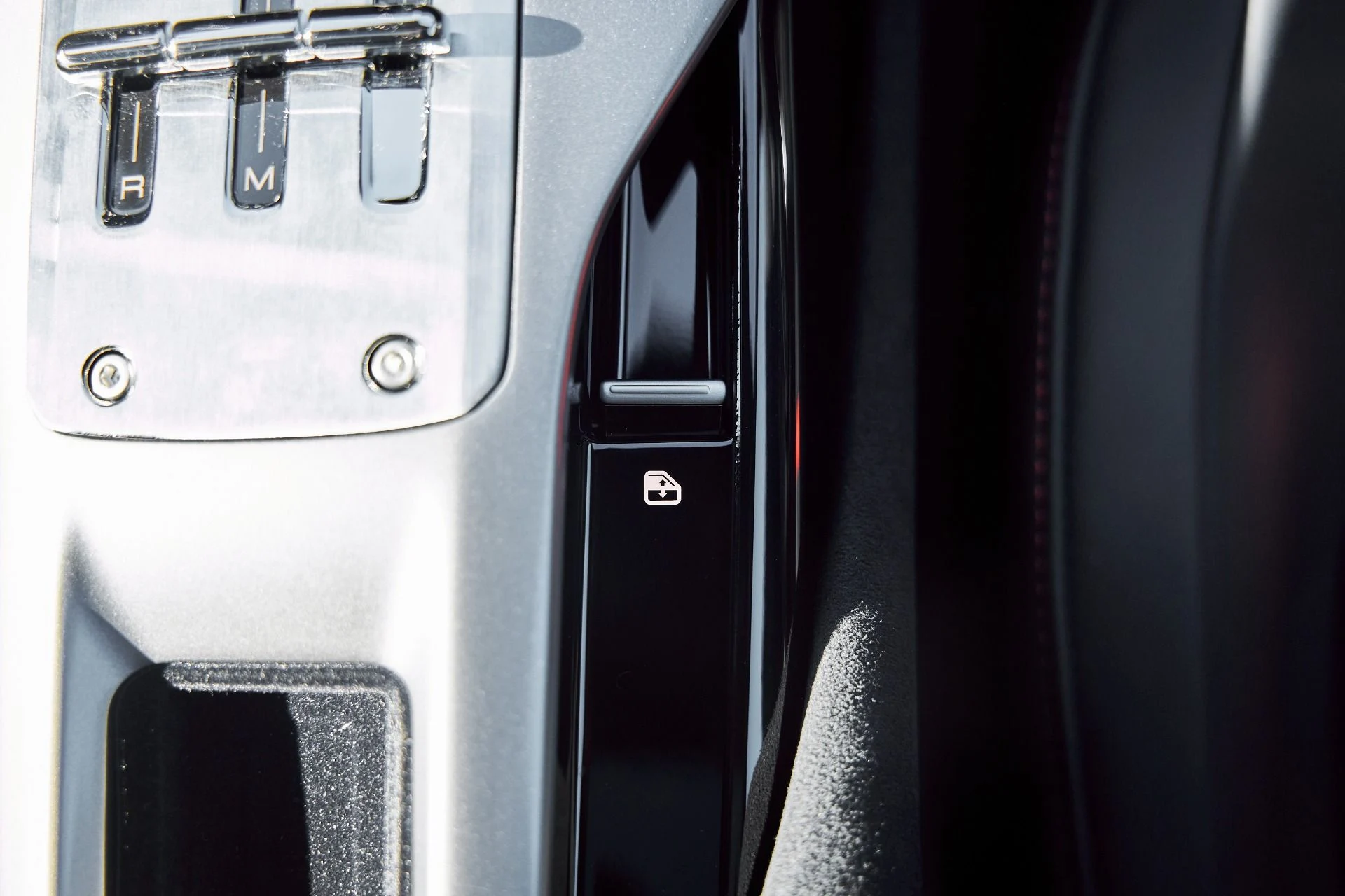 mph072_3365648190_Used_2025_Ferrari_12_Cilindri_1769824899_7390b50fde