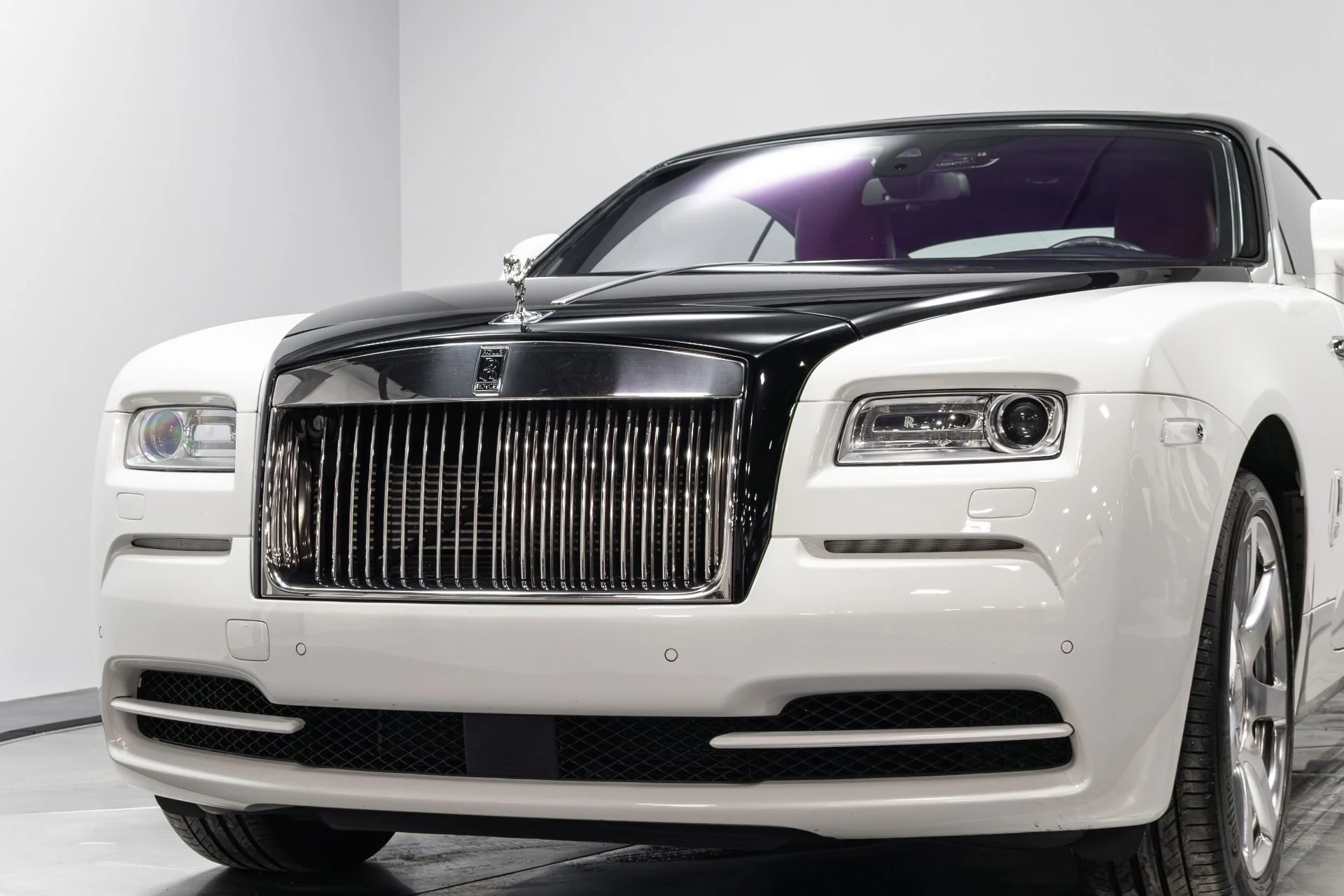 mph072_3418308073_Used_2014_Rolls_Royce_Wraith_1768708203_c6b5282e8b