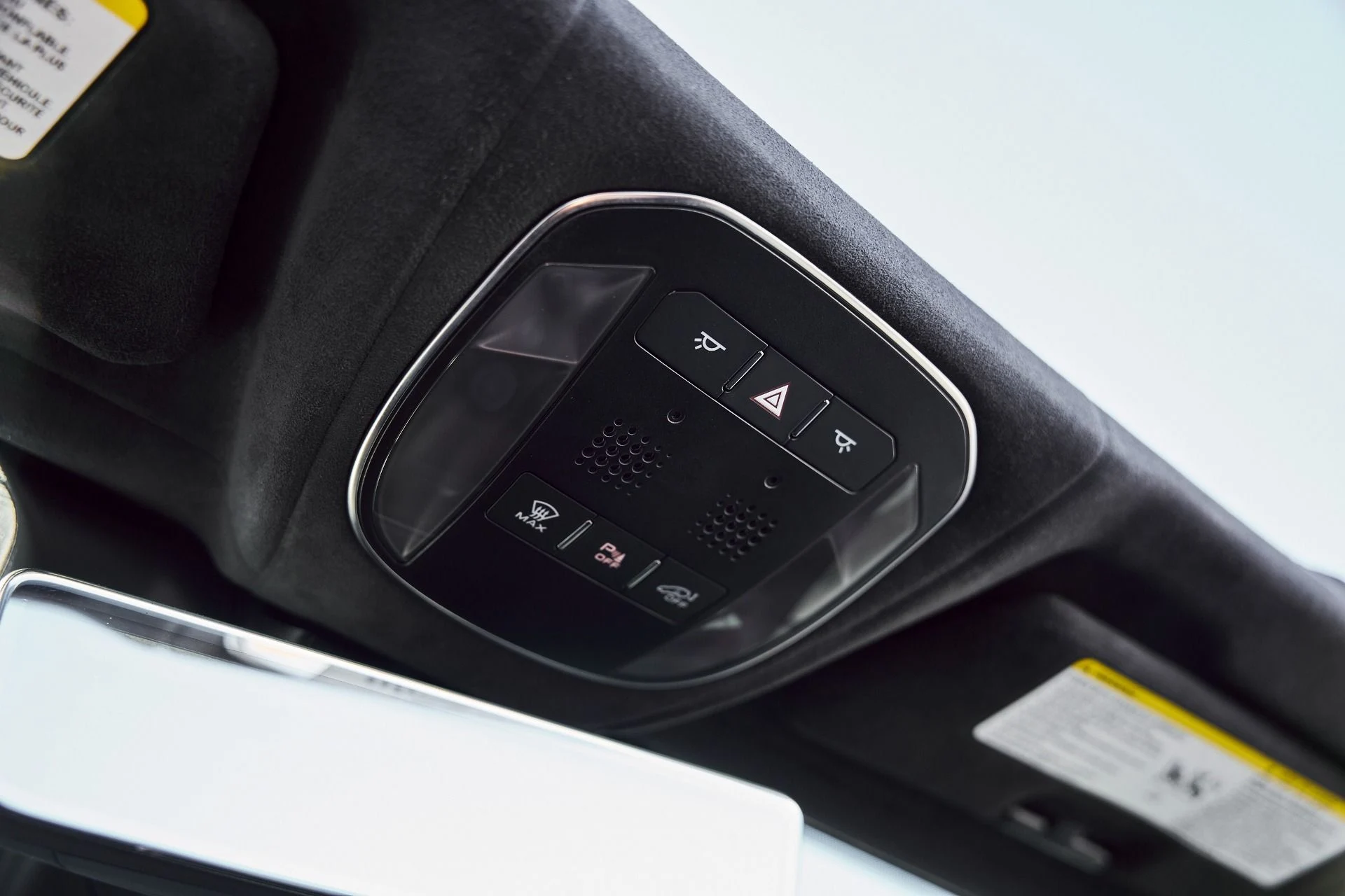 mph072_3418608786_Used_2024_Maserati_MC_20_1771382134_97ec4058ba