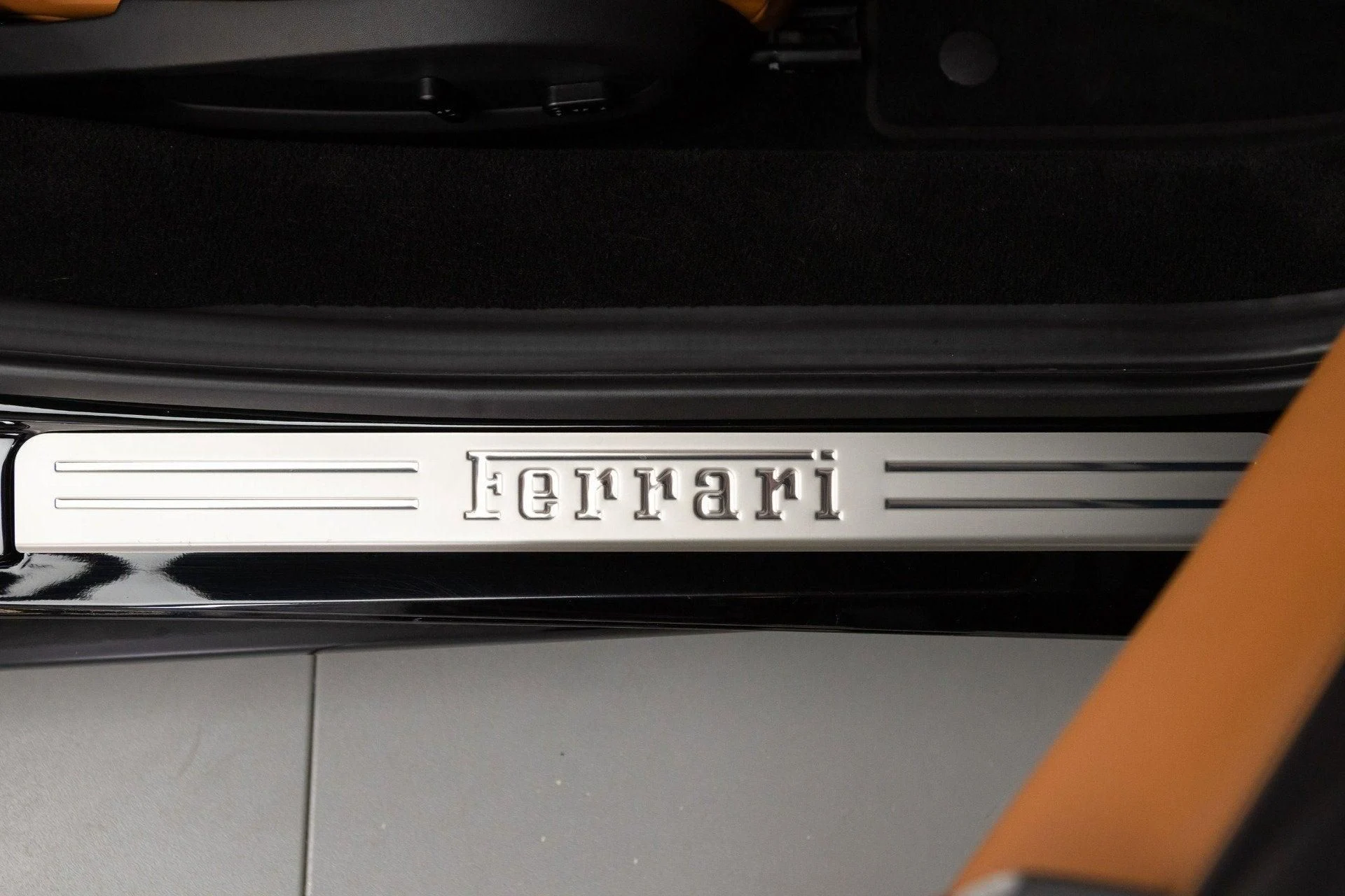 mph072_3506963042_Used_2017_Ferrari_488_Spider_1777367878_92b21814ae