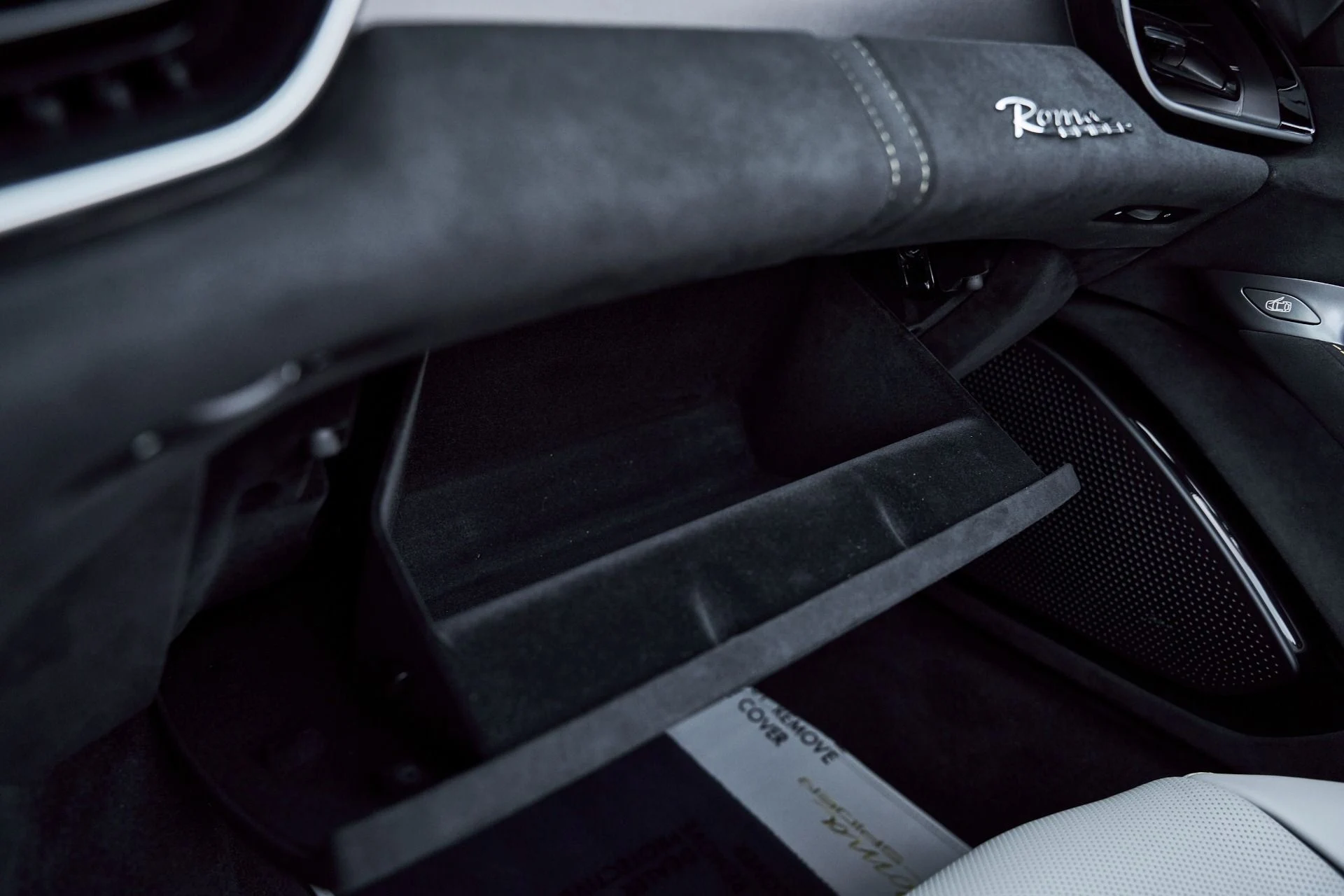 mph072_3564343078_Used_2024_Ferrari_Roma_Base_1769222219_e606fe157a