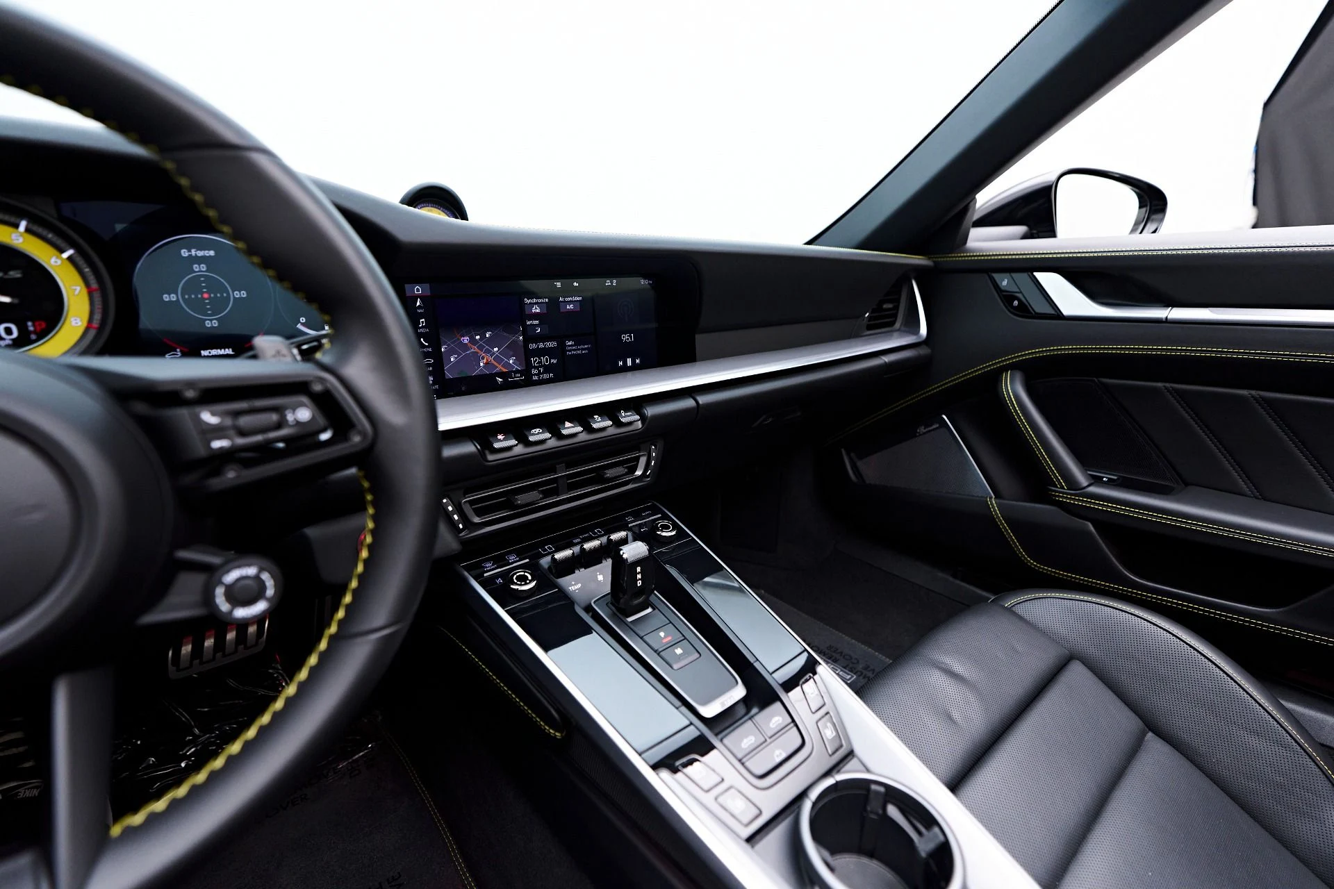 mph072_356671744_Used_2021_Porsche_911_Turbo_S_1755568344_81c781021e
