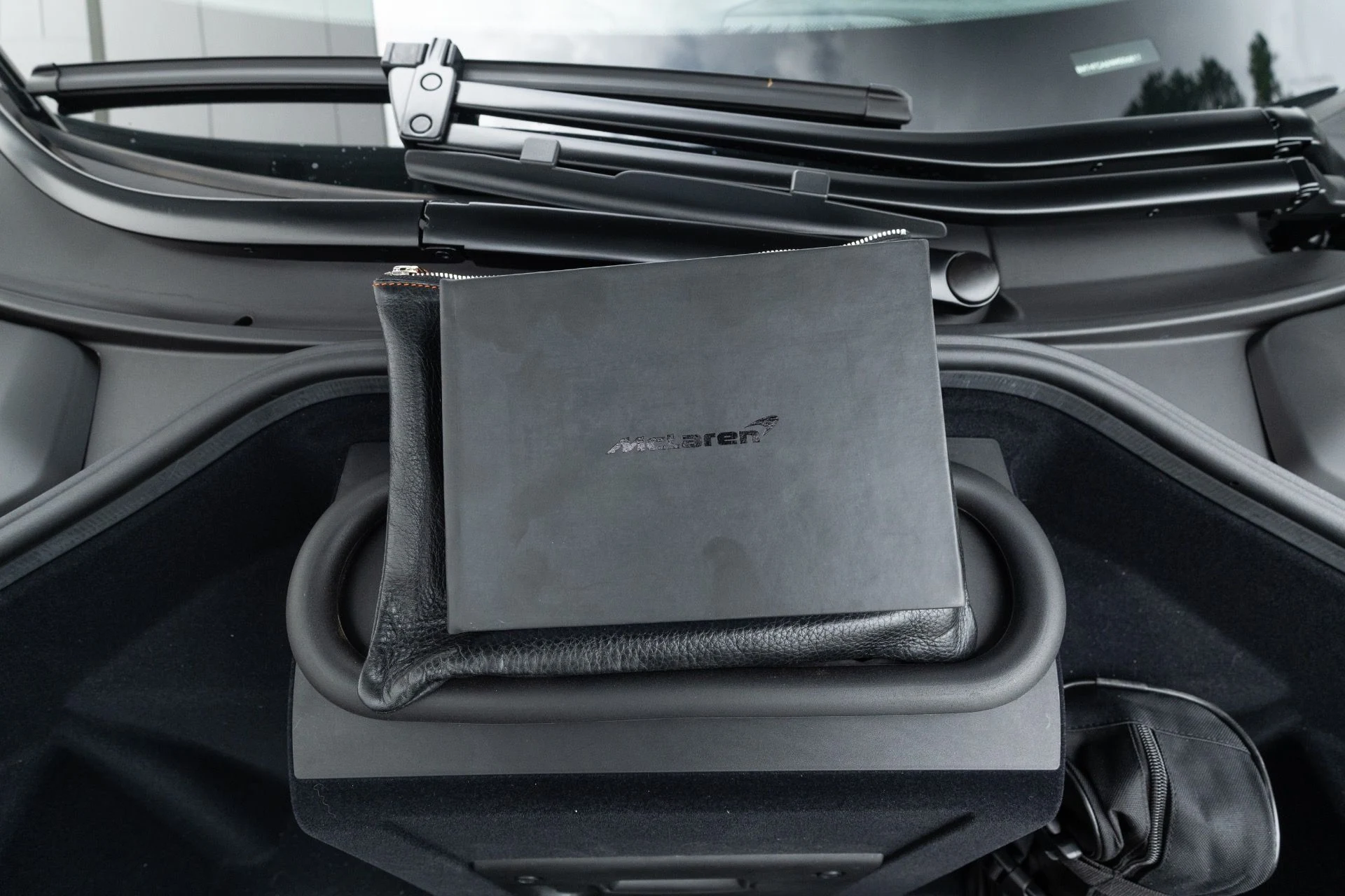 mph072_3627081821_Used_2022_Mc_Laren_720_S_Spider_Performance_1776703279_93d49487be