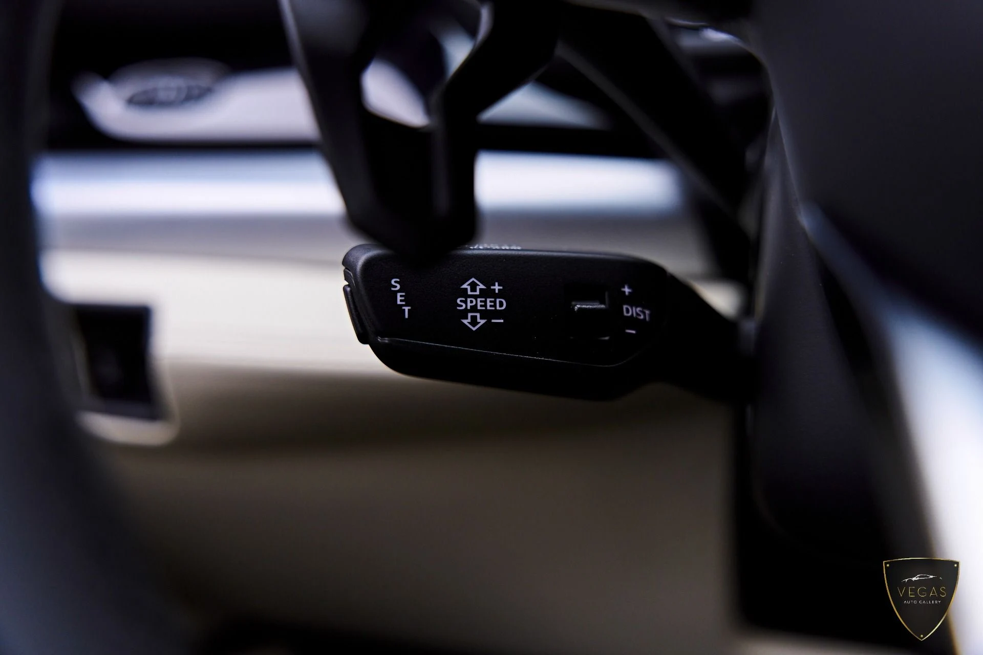 mph072_3644376318_Used_2026_Lamborghini_Urus_SE_1783419745_3f279a116e