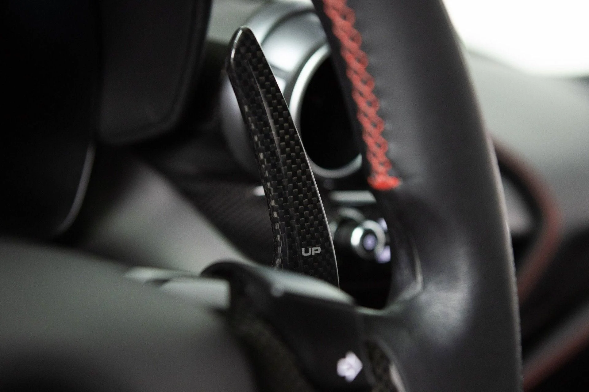 mph072_3654045037_Used_2020_Ferrari_F8_Tributo_1777367327_697a19f243