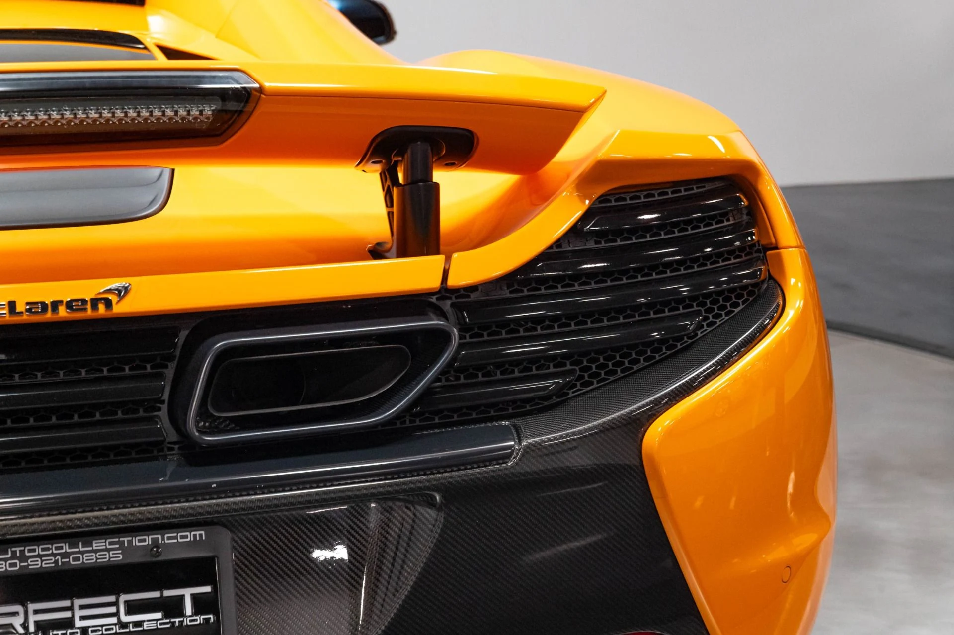 mph072_3662443991_Used_2015_Mc_Laren_650_S_Spider_1784647983_73a41c19ec