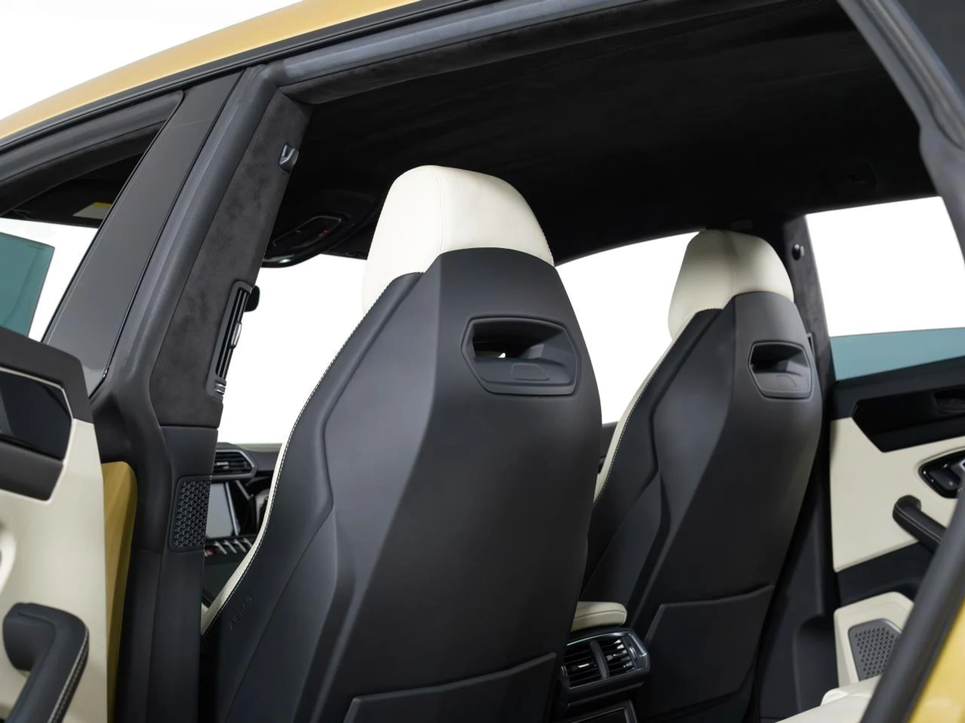 mph072_3672640440_Used_2023_Lamborghini_Urus_S_1785169230_f17927d385
