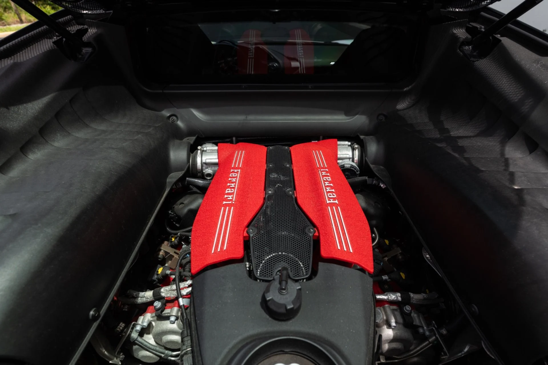 mph072_3725511953_Used_2016_Ferrari_488_GTB_1777085650_96f772421a