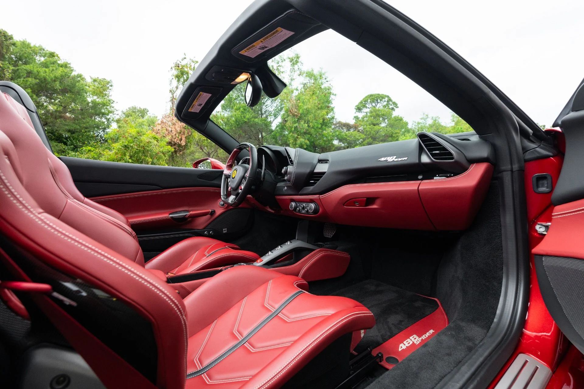 mph072_3726303737_Used_2019_Ferrari_488_Spider_1775191642_7505cd8d81