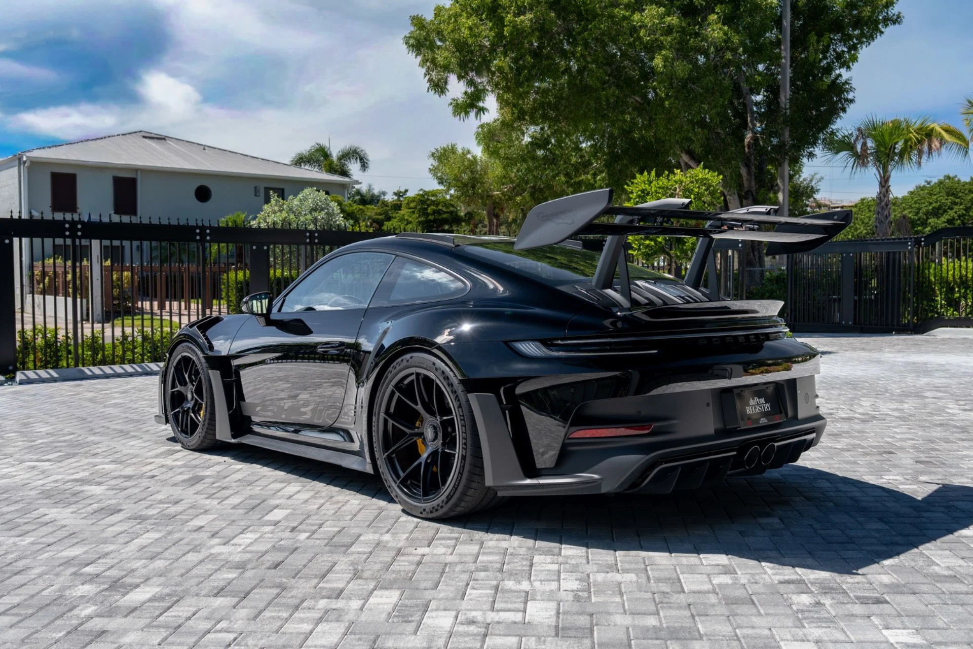 mph072_3748366608_Used_2025_Porsche_911_GT_3_RS_1790719803_6693629dce