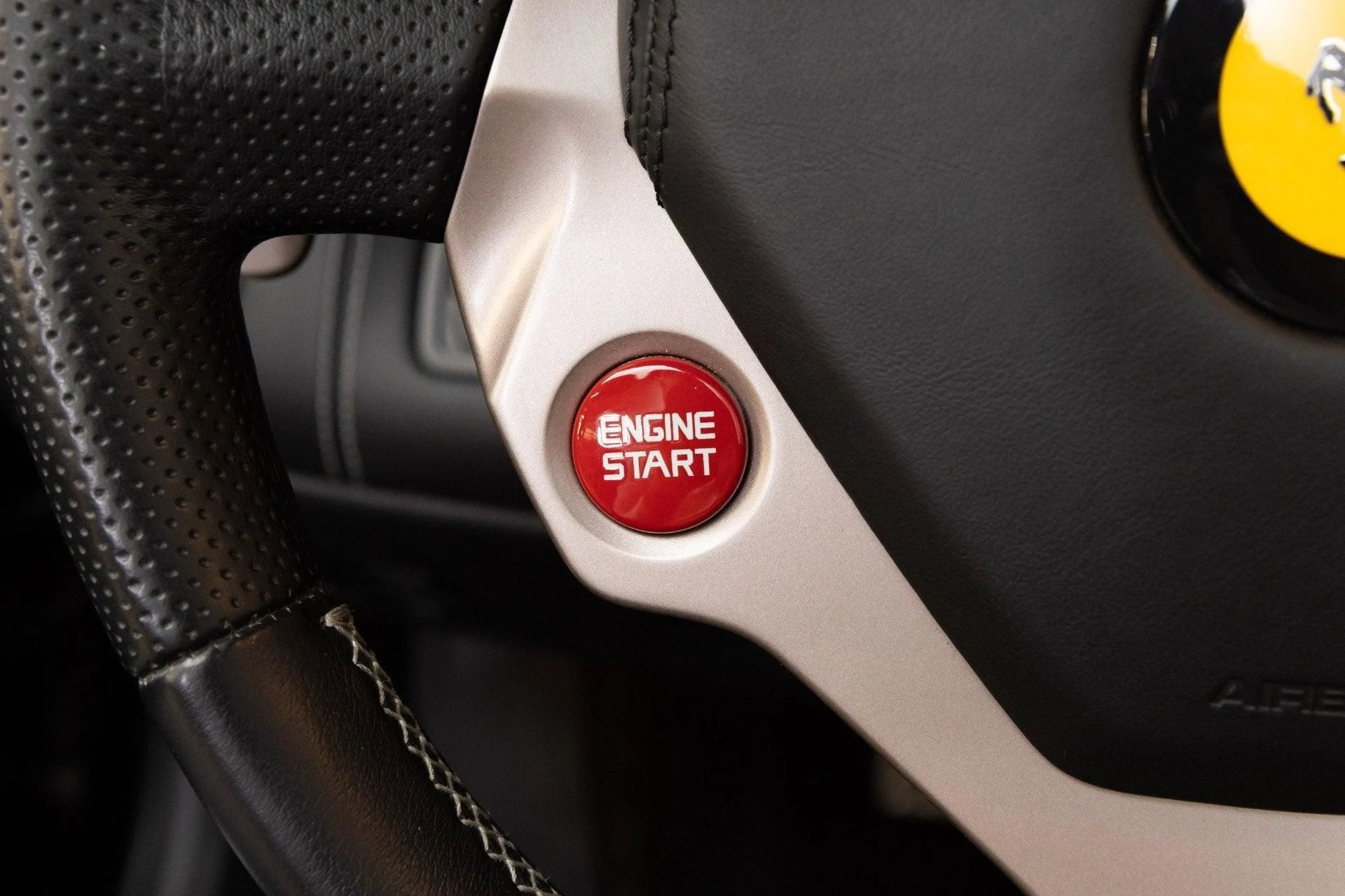 mph072_3752718368_Used_2010_Ferrari_California_1777368030_c340410308