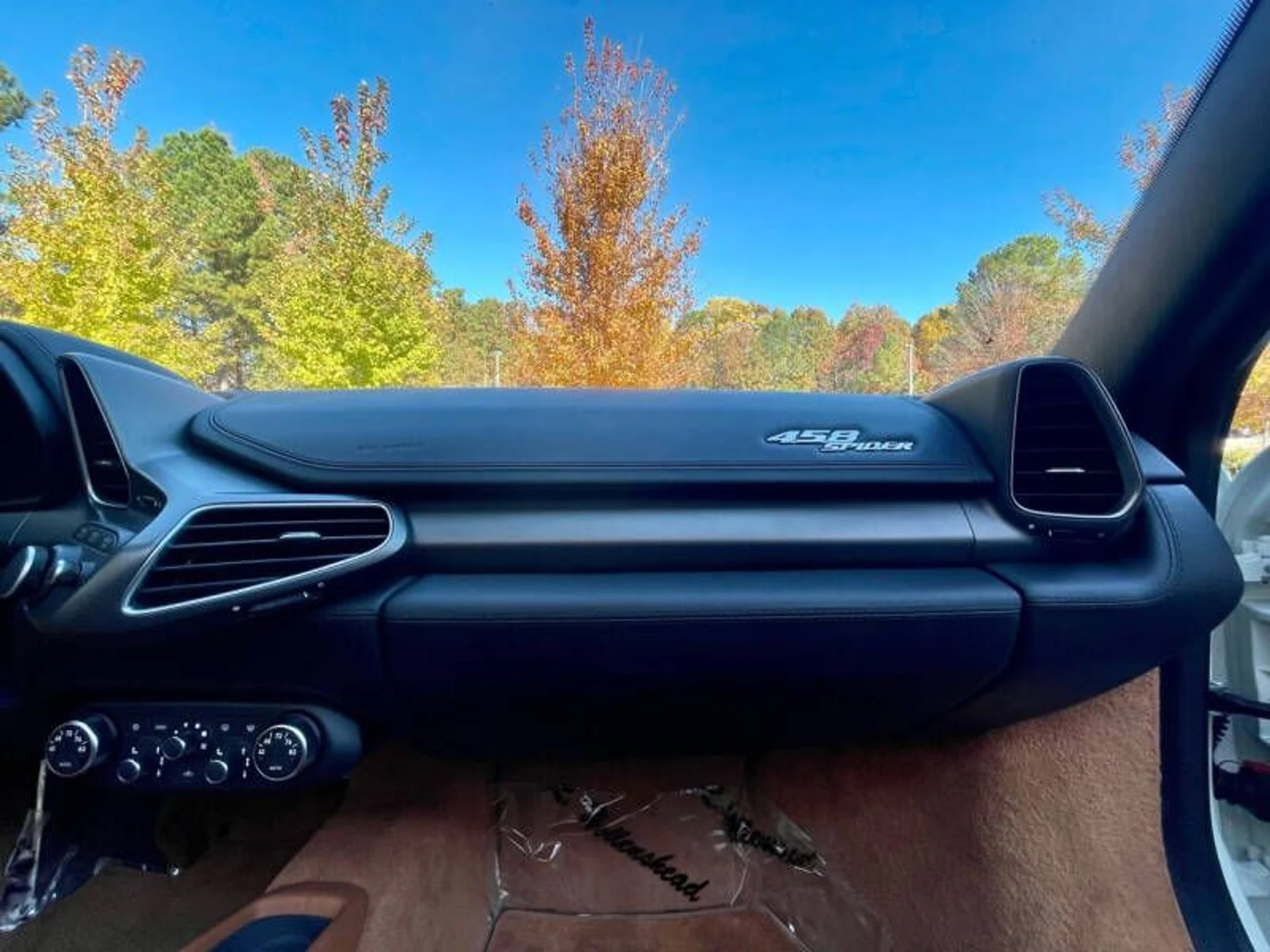 mph072_378875442_2013_ferrari_458_spider_base_2dr_convertible_59251b2cc9