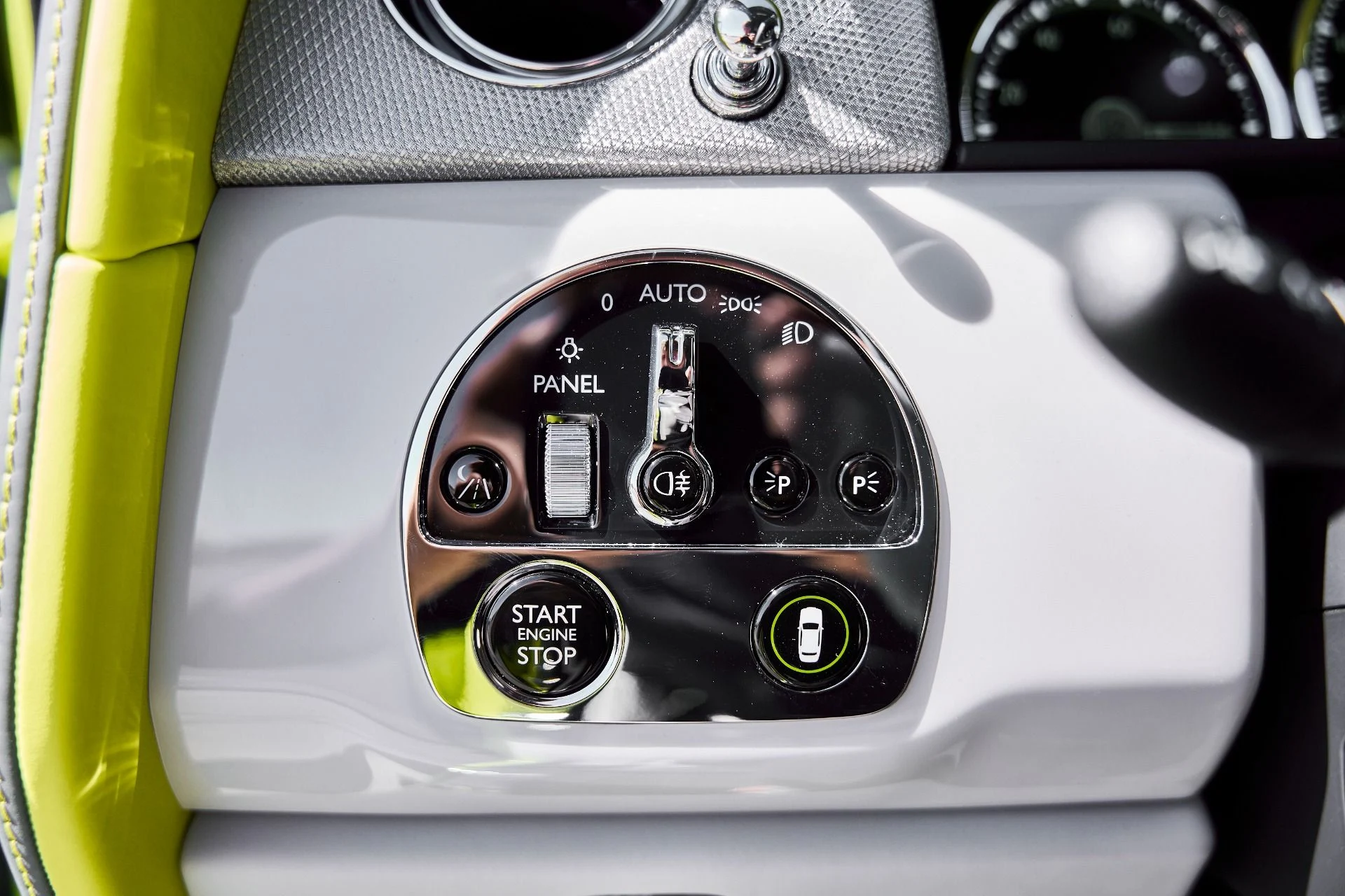 mph072_3807700196_Used_2024_Rolls_Royce_Cullinan_Base_1773162685_336732138e