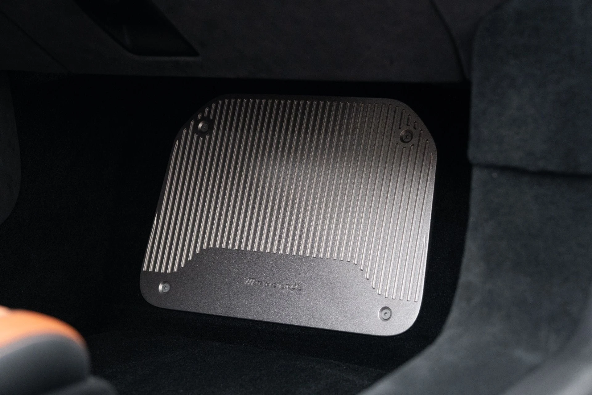 mph072_3908712907_Used_2022_Maserati_MC_20_1777083789_5f5e788f2d