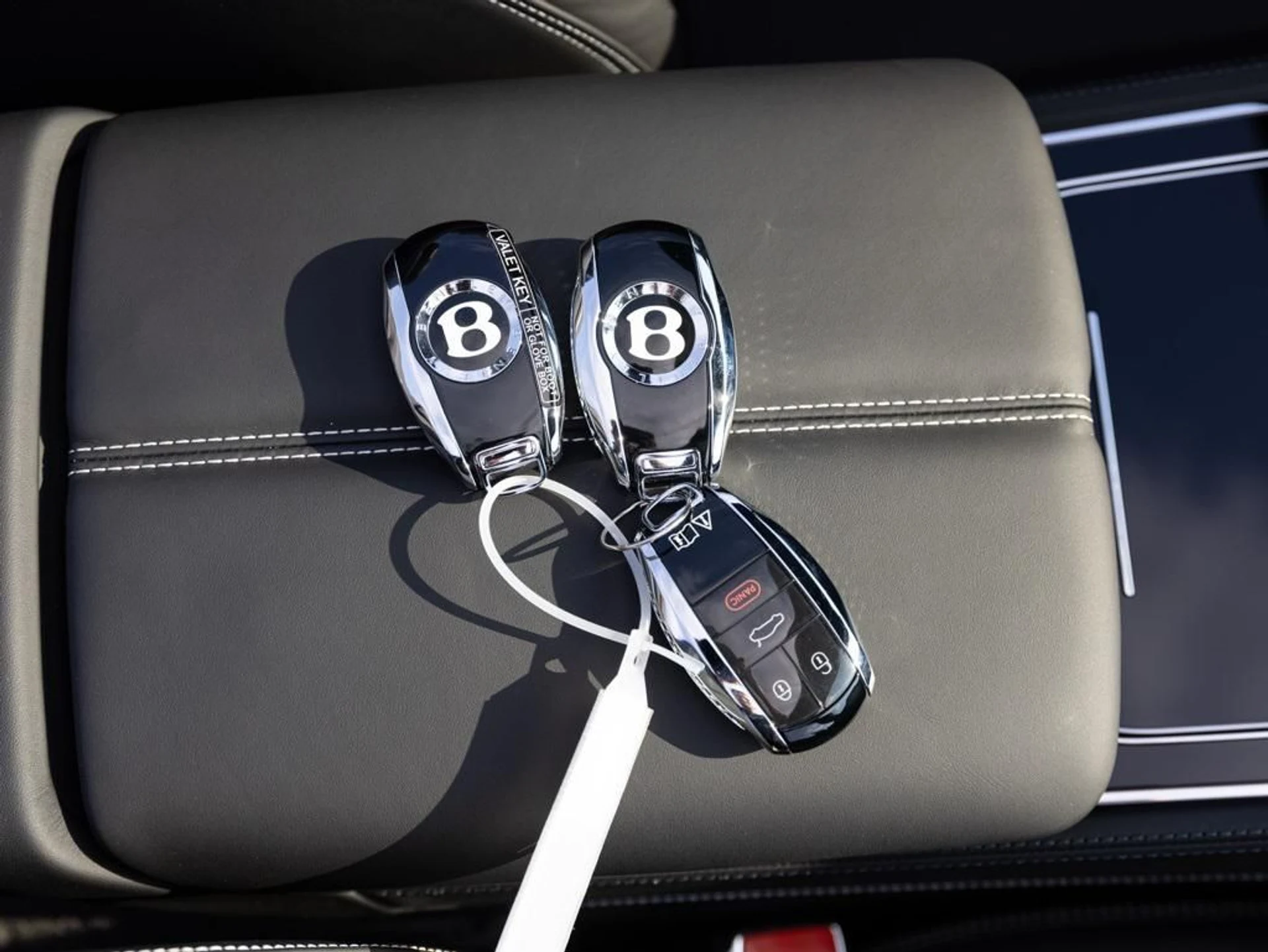 mph072_3925635188_478617943_692fc9e906717eb16b65ecf3_d306cbd25f