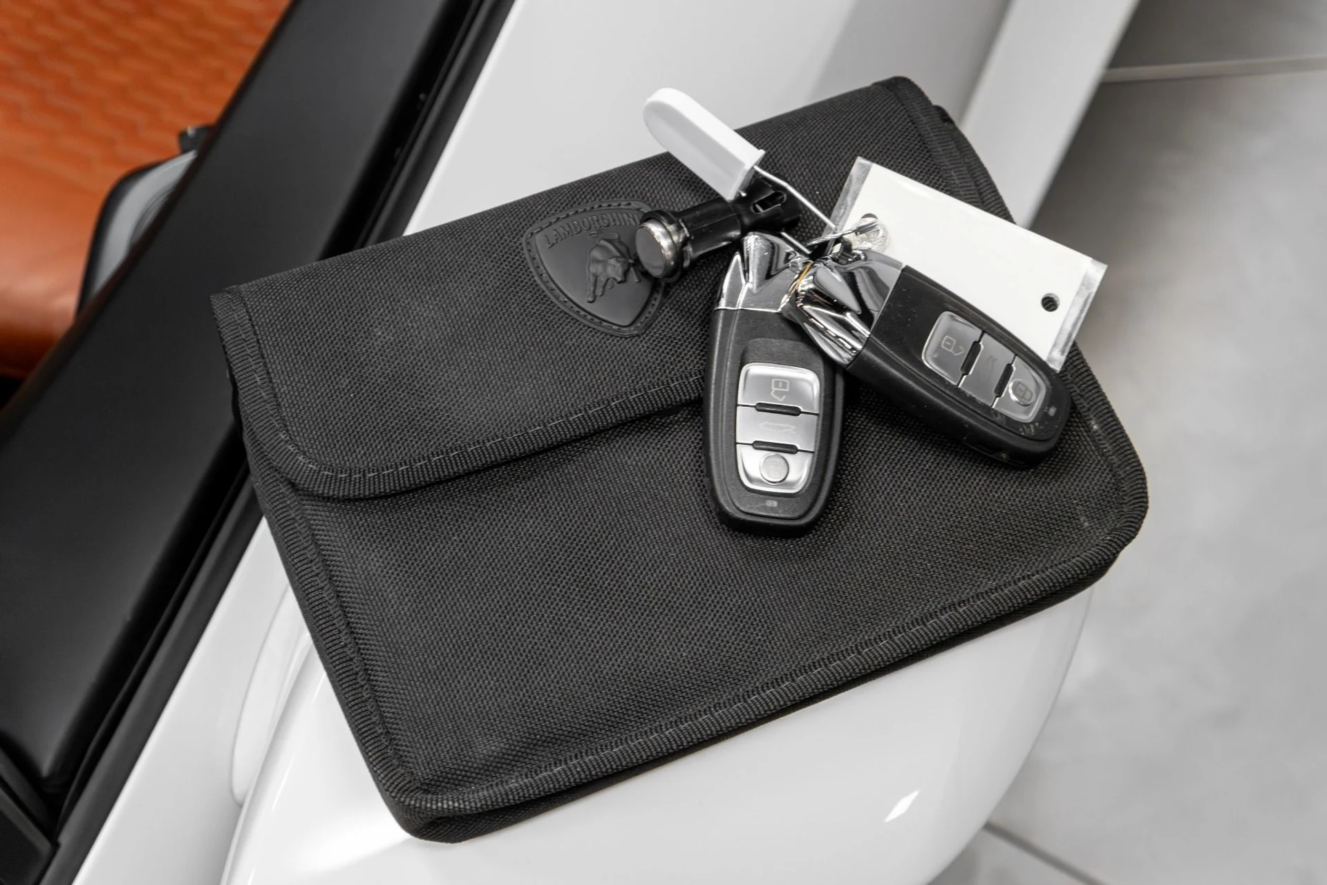 mph072_3967409490_Used_2019_Lamborghini_Huracan_LP_580_2_S_1778195053_eec5ac9ab1