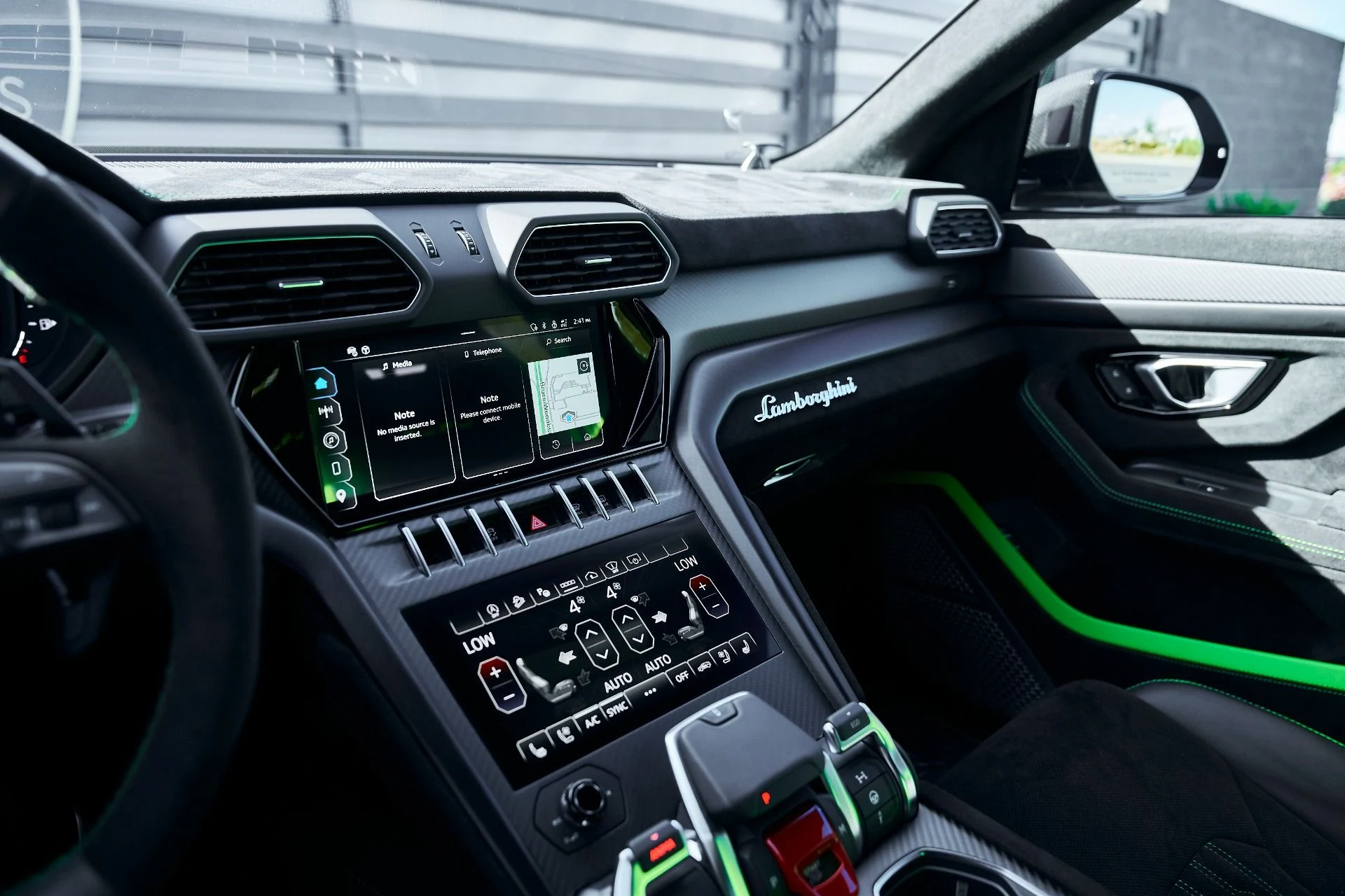 mph072_4031173097_Used_2024_Lamborghini_Urus_Performante_1772849170_d8c60b7713
