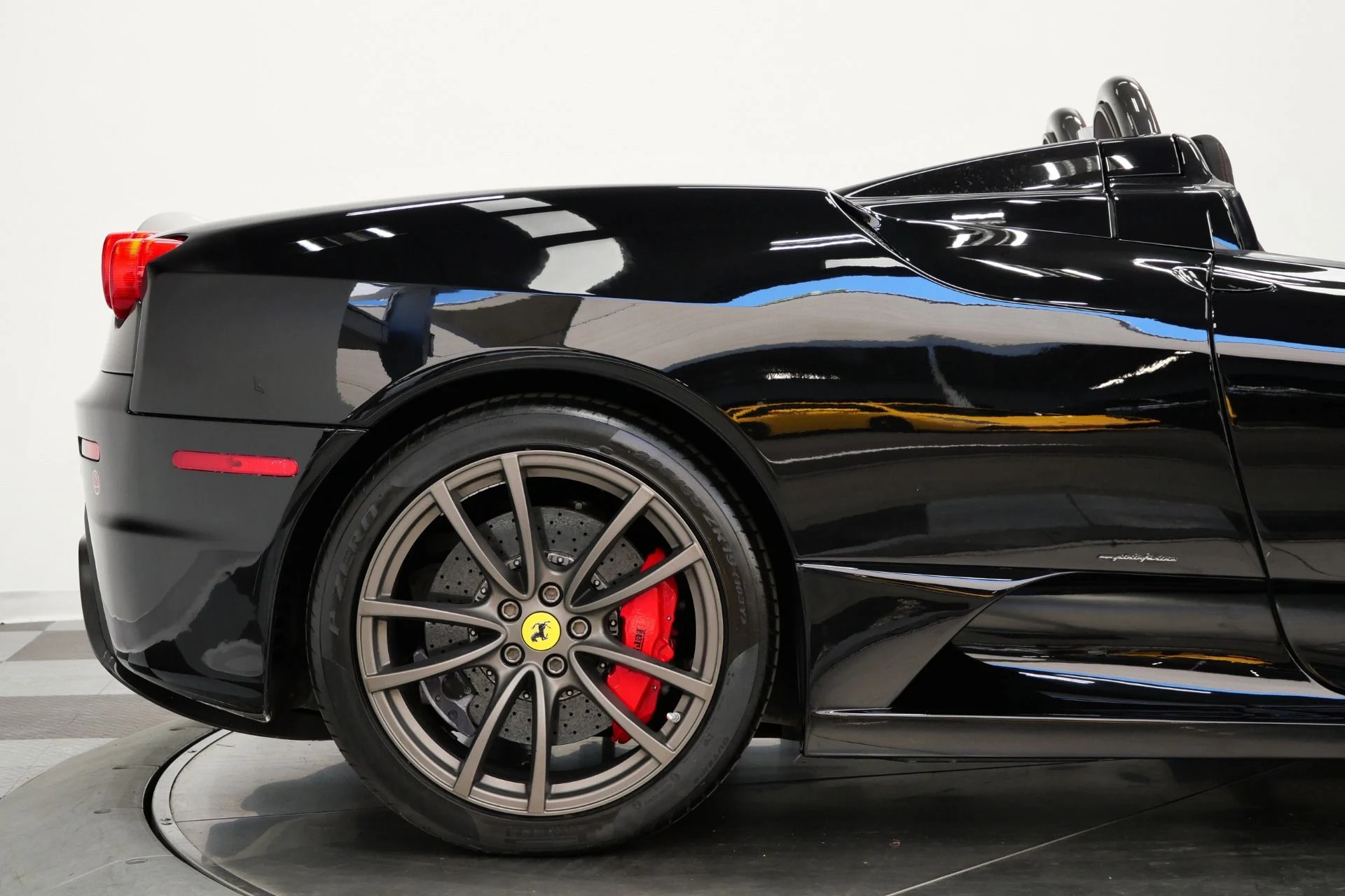 mph072_40478254_Used_2009_Ferrari_F430_Scuderia_Spider_16_M_1_of_499_Built_Rare_Tricolore_Livery_1788882638_eeb76ad148