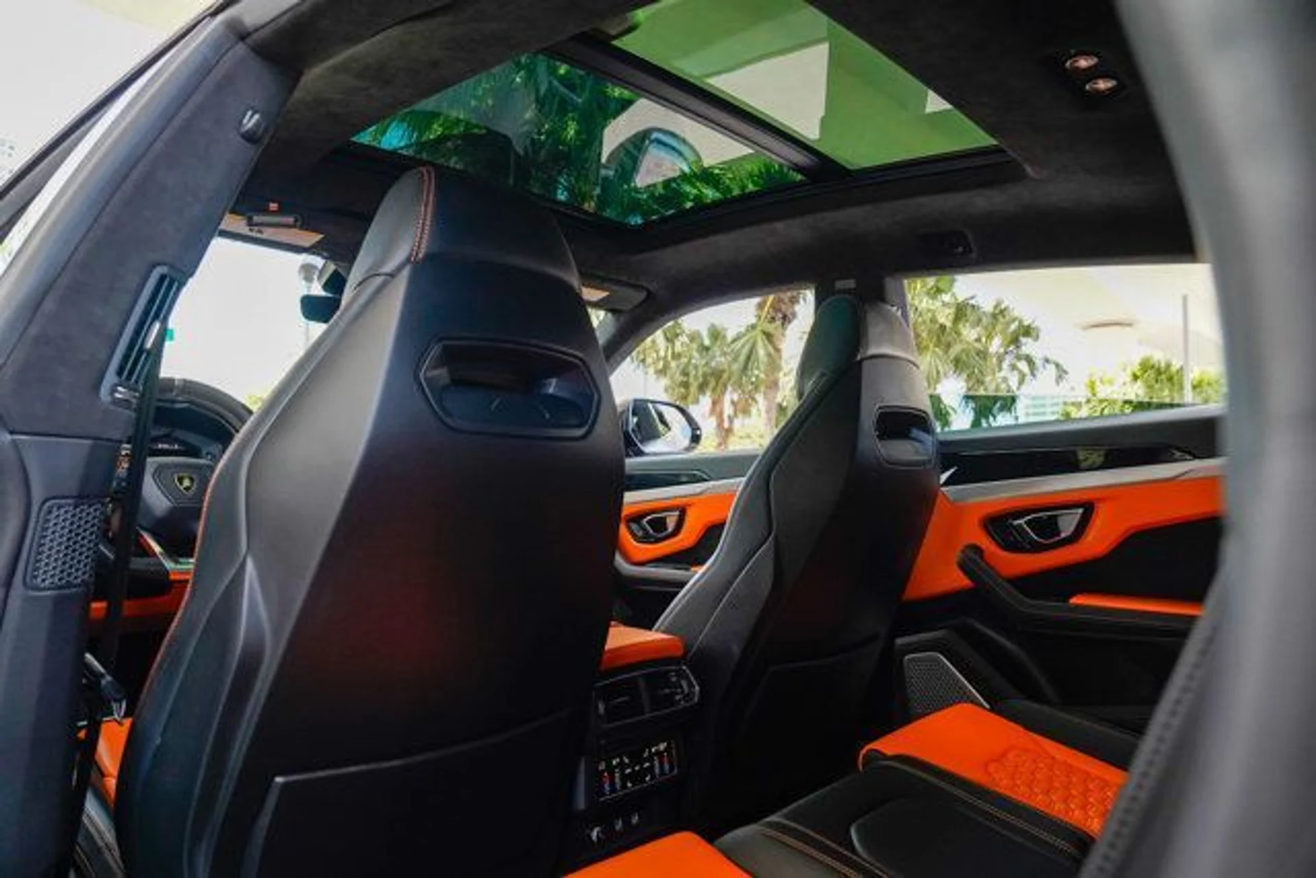 mph072_4056798107_used_2021_lamborghini_urus_awd_14354_22713615_73_640_82ad91fad2