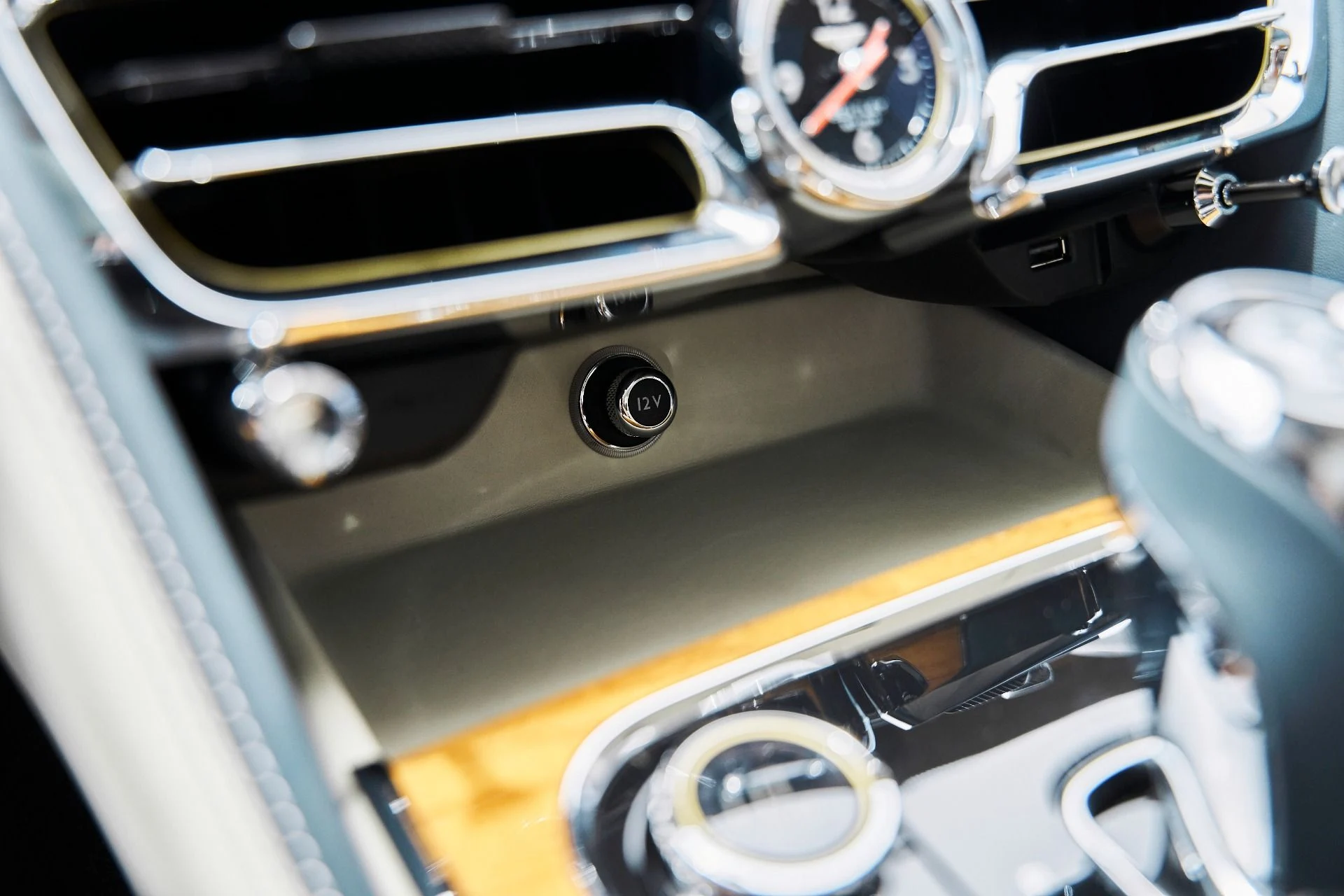 mph072_417597173_Used_2021_Bentley_Flying_Spur_V8_1779867090_6cf5d0a7a4