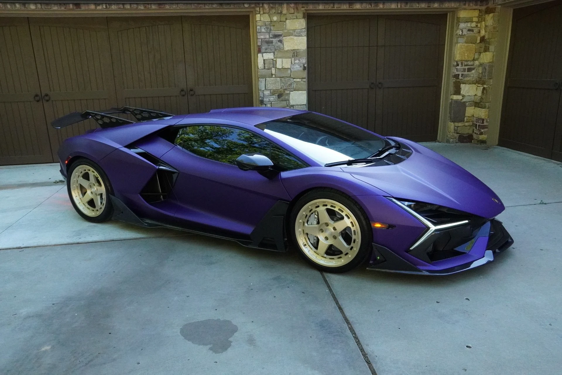 mph072_4186046596_Used_2024_Lamborghini_Revuelto_1781191894_4d4c084aa5