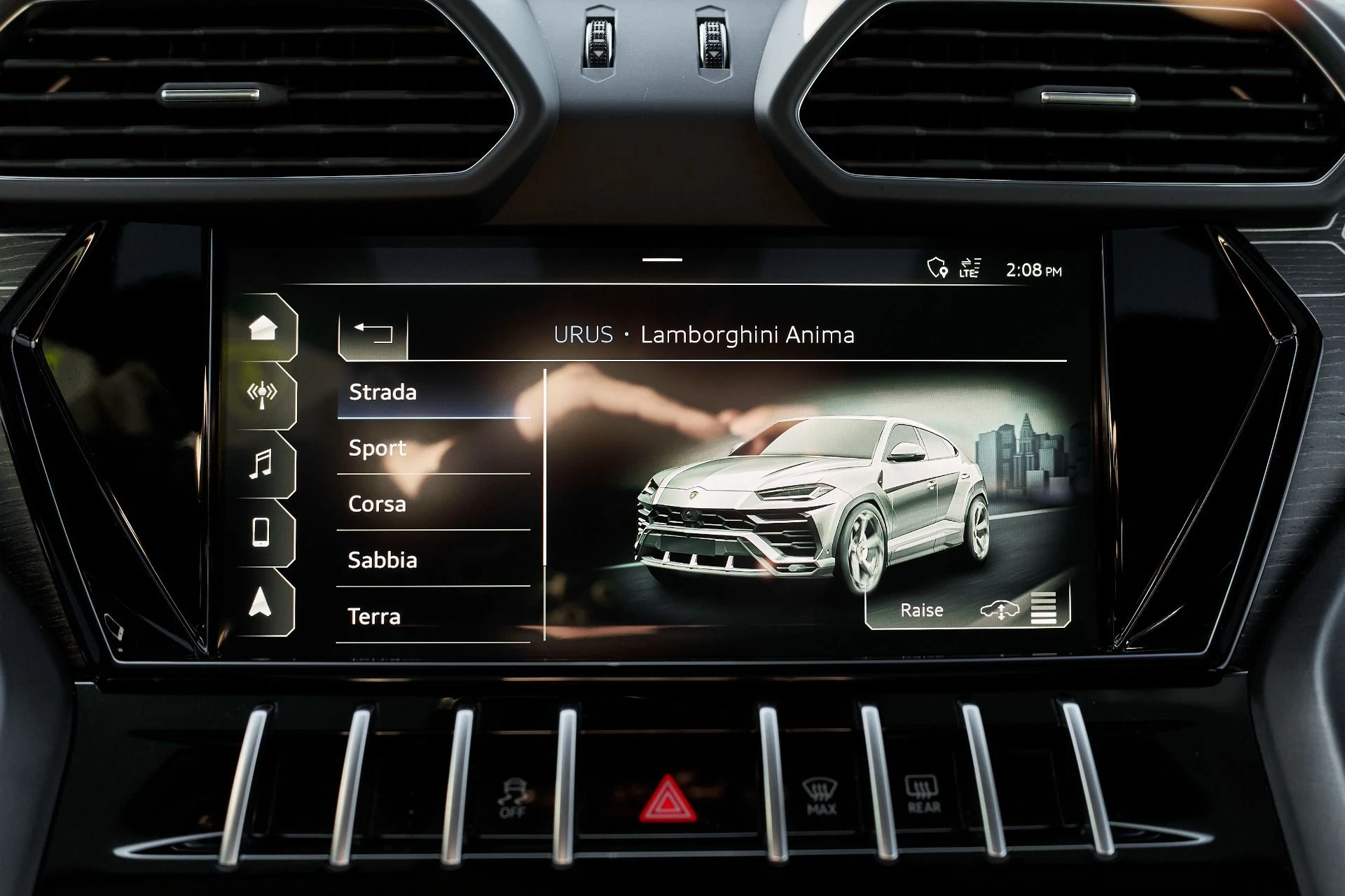 mph072_4246673666_Used_2021_Lamborghini_Urus_1765854591_7327954cb2