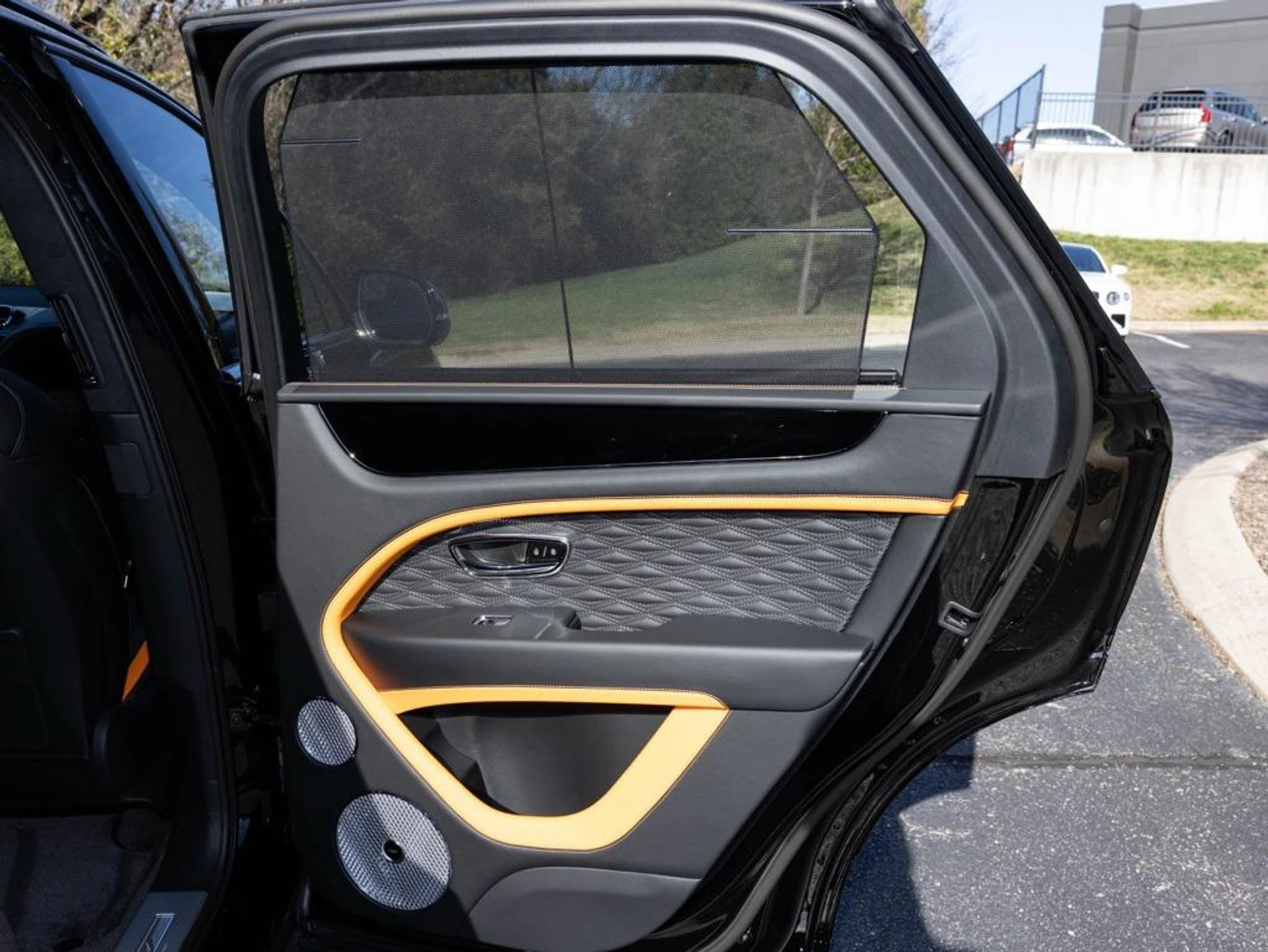 mph072_4252251500_480276648_69384761b4572ce7810abc35_6fcefaf376