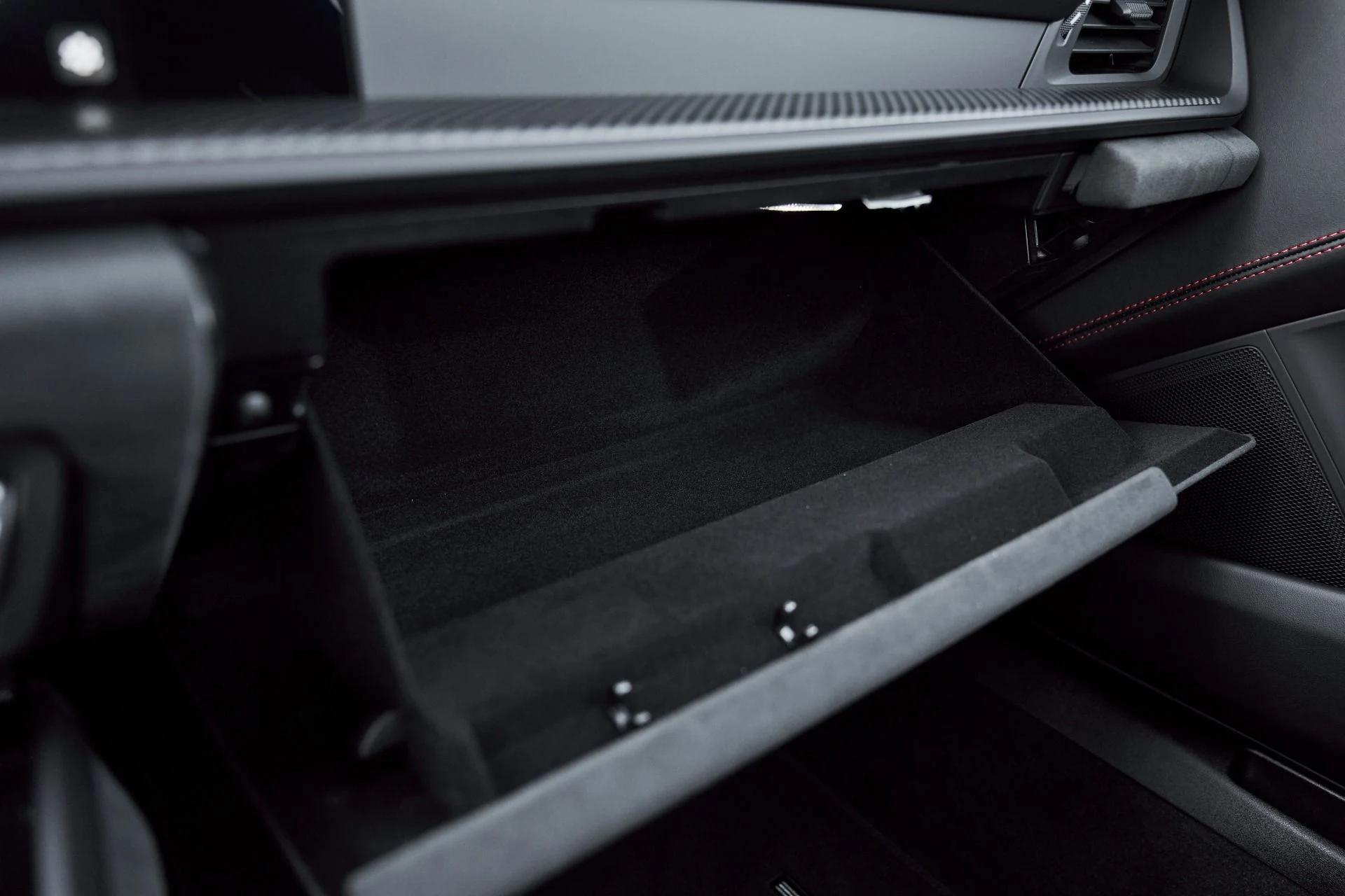 mph072_455066991_Used_2025_Porsche_911_GT_3_1766514546_de744e0641