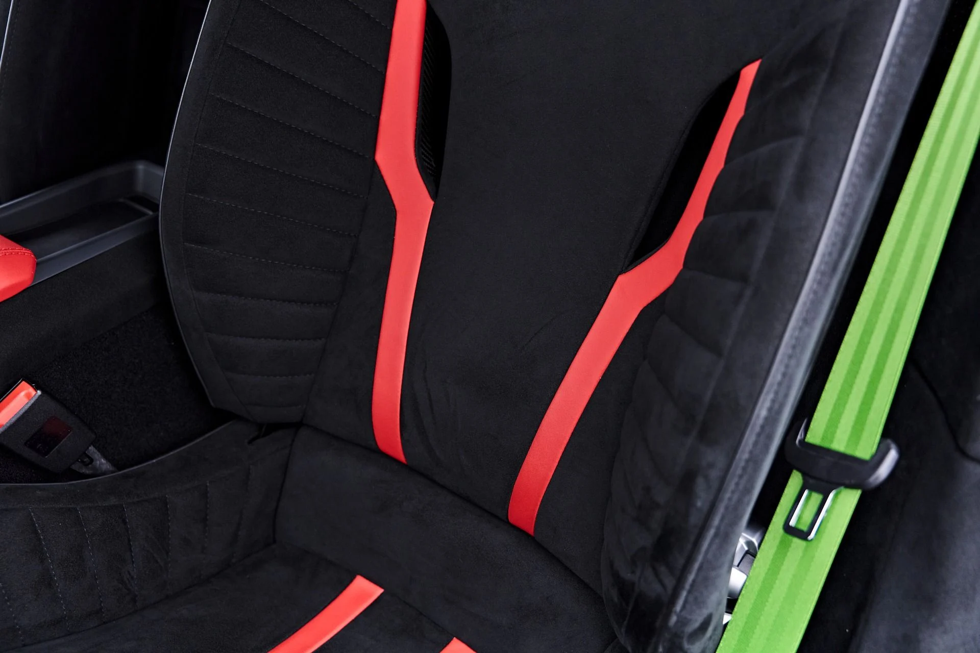 mph072_722714311_Used_2023_Lamborghini_Huracan_STO_Base_1784576362_2f2bd8dba0