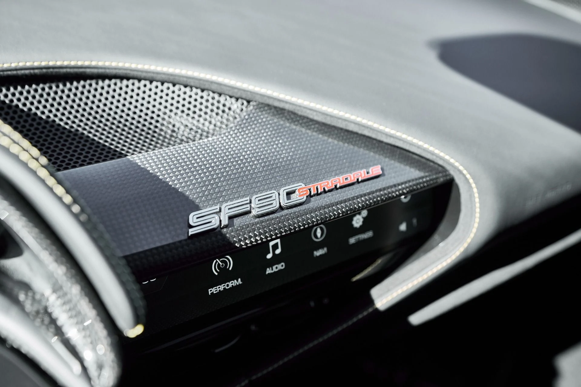 mph072_752713516_Used_2022_Ferrari_SF_90_Stradale_Base_1762462480_7cd9021211