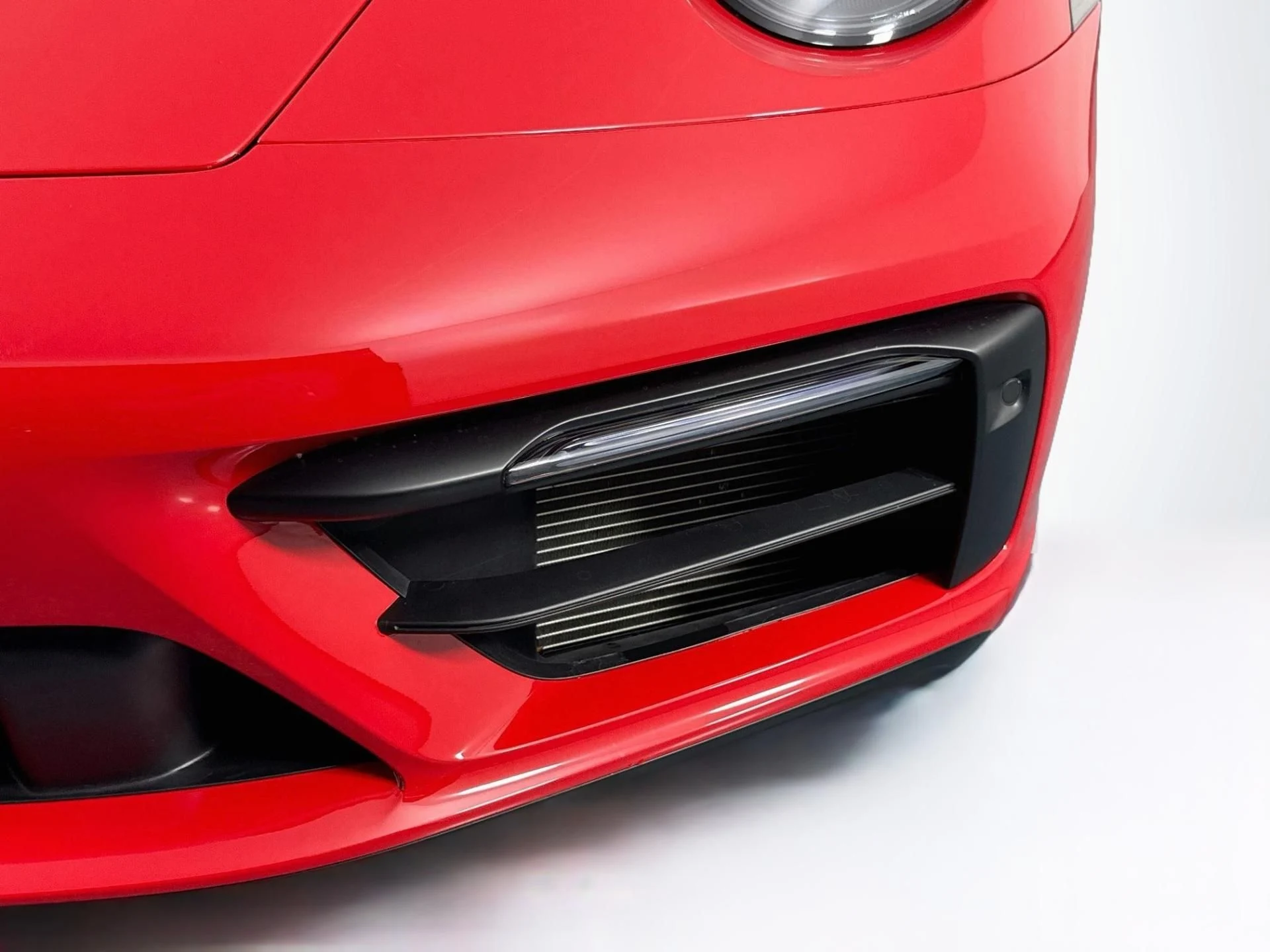 mph072_779778270_Used_2024_Porsche_911_Carrera_GTS_1787948940_a931f3af19