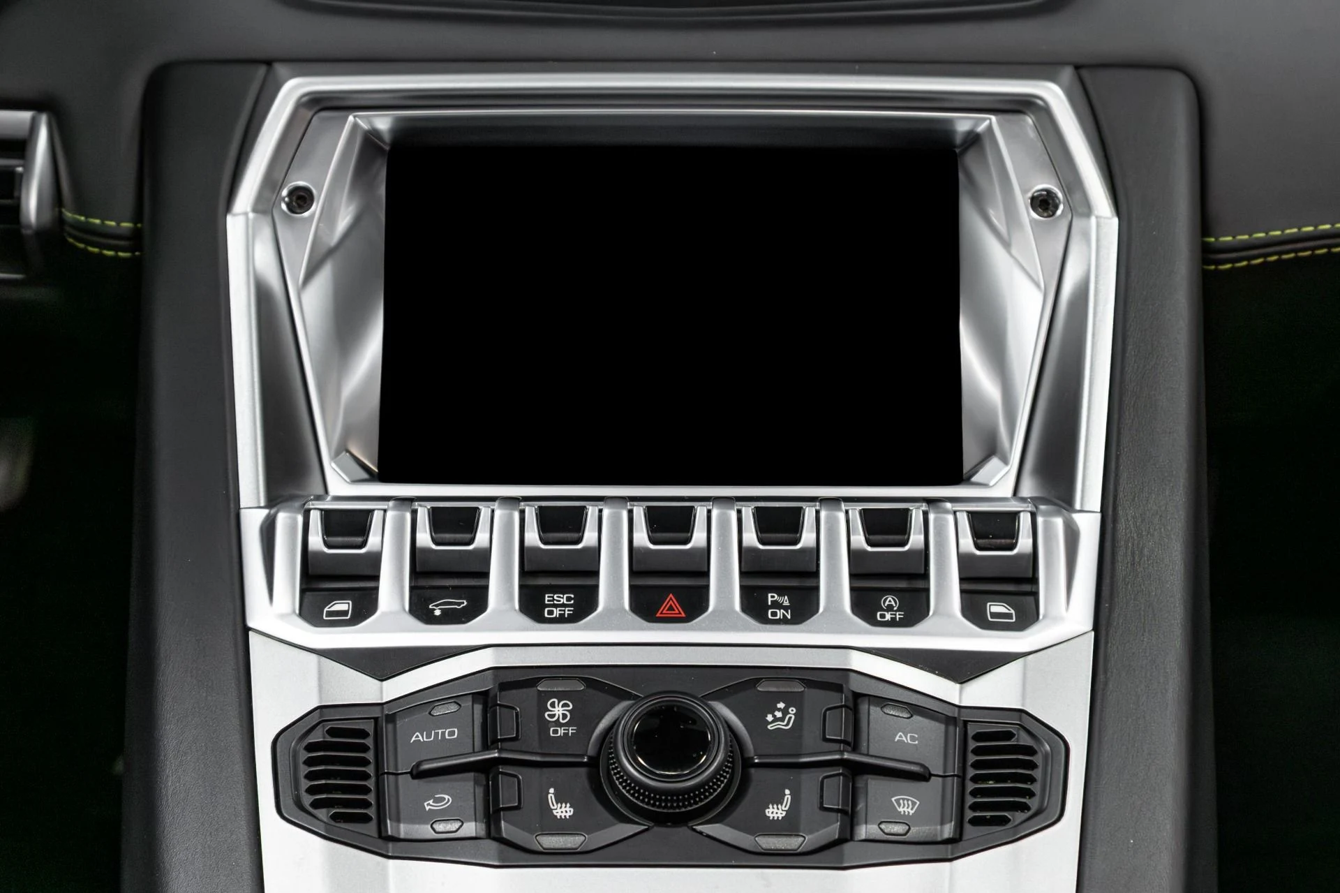 mph072_796334807_Used_2015_Lamborghini_Aventador_1764723845_0f8523a7db